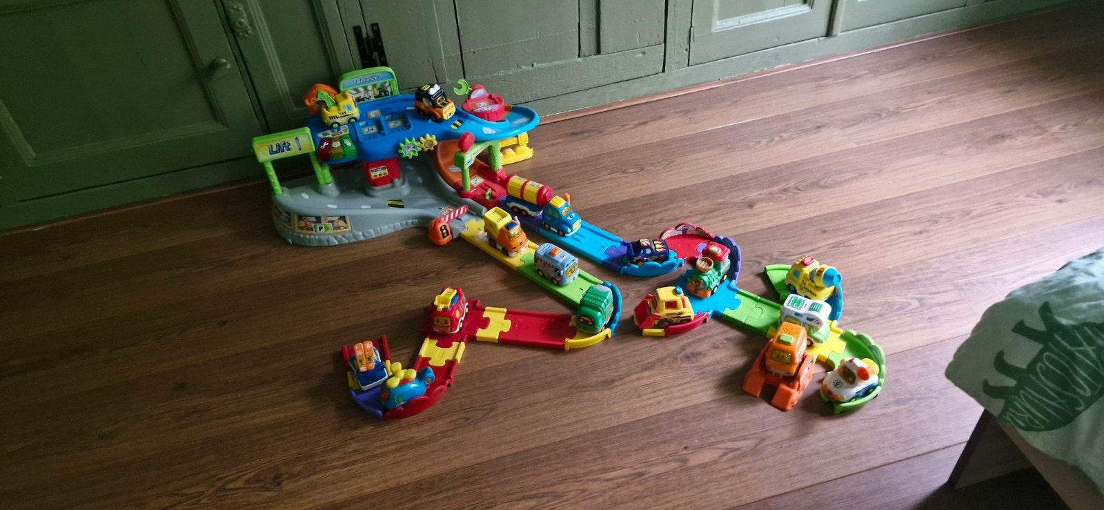 Toet Toet Auto Baan, Garage en Diverse Auto's, Kinderen en Baby's, Speelgoed | Vtech, Ophalen, Gebruikt, 2 tot 4 jaar