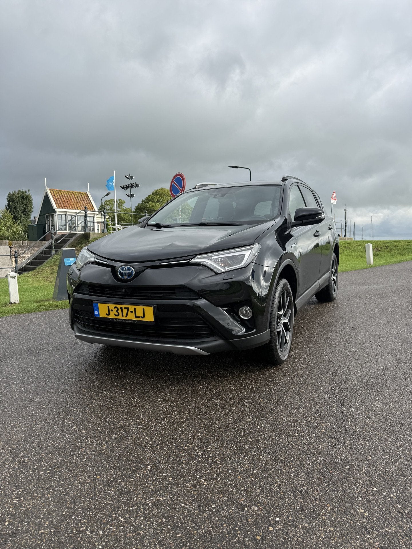 Toyota RAV4 2.5 Hybrid AWD Style bj2018/achteruitrijcamera/e, Auto's, Automaat, Gebruikt, Zwart, Leder en Stof