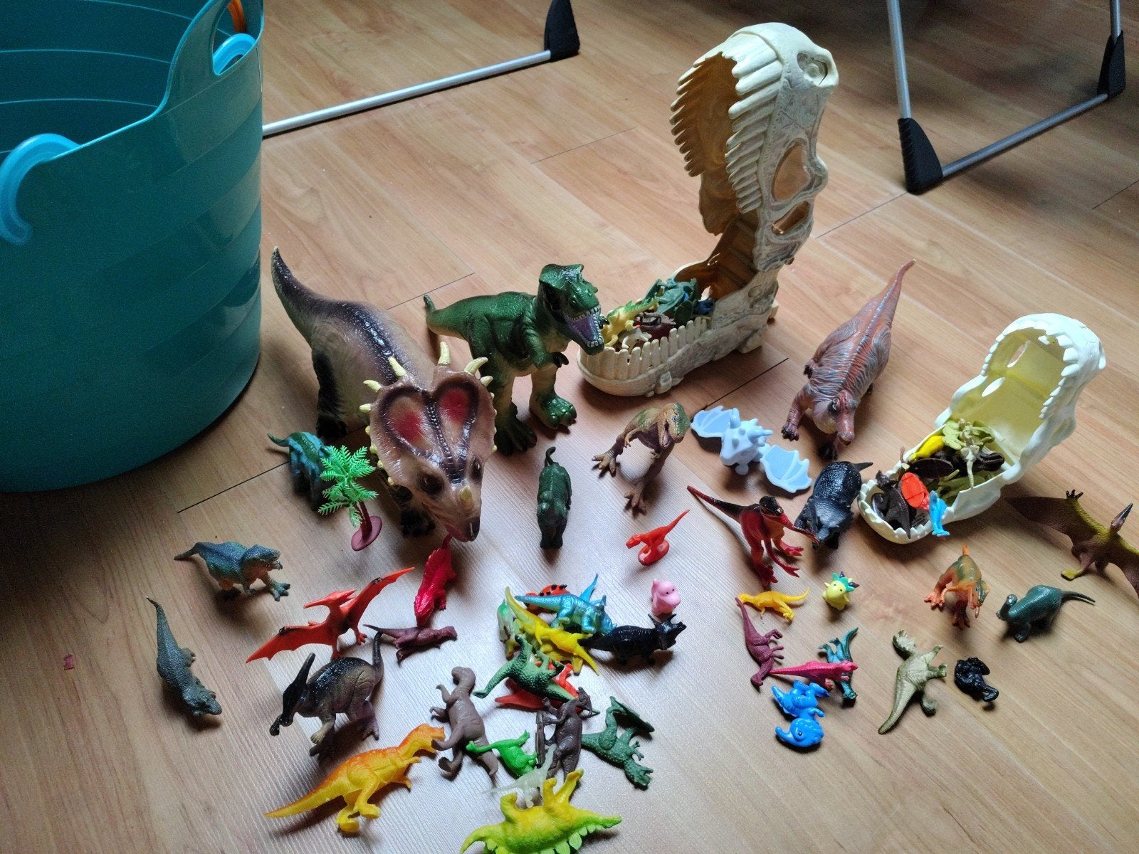 Grote verzameling dinosaurus speelgoed met opbergkisten, Kinderen en Baby's, Ophalen of Verzenden, Gebruikt