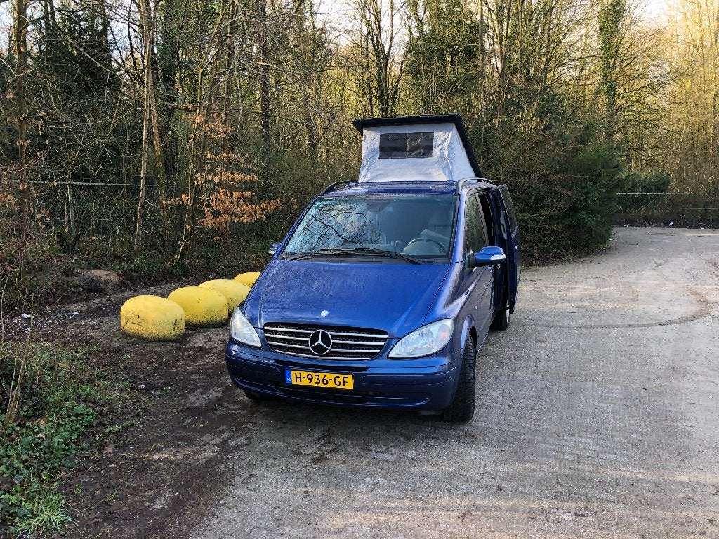 MERCEDES VIANO 3.0L CAMPER, Auto's, Automaat, Achterwielaandrijving, Overige carrosserieën, 2000 kg