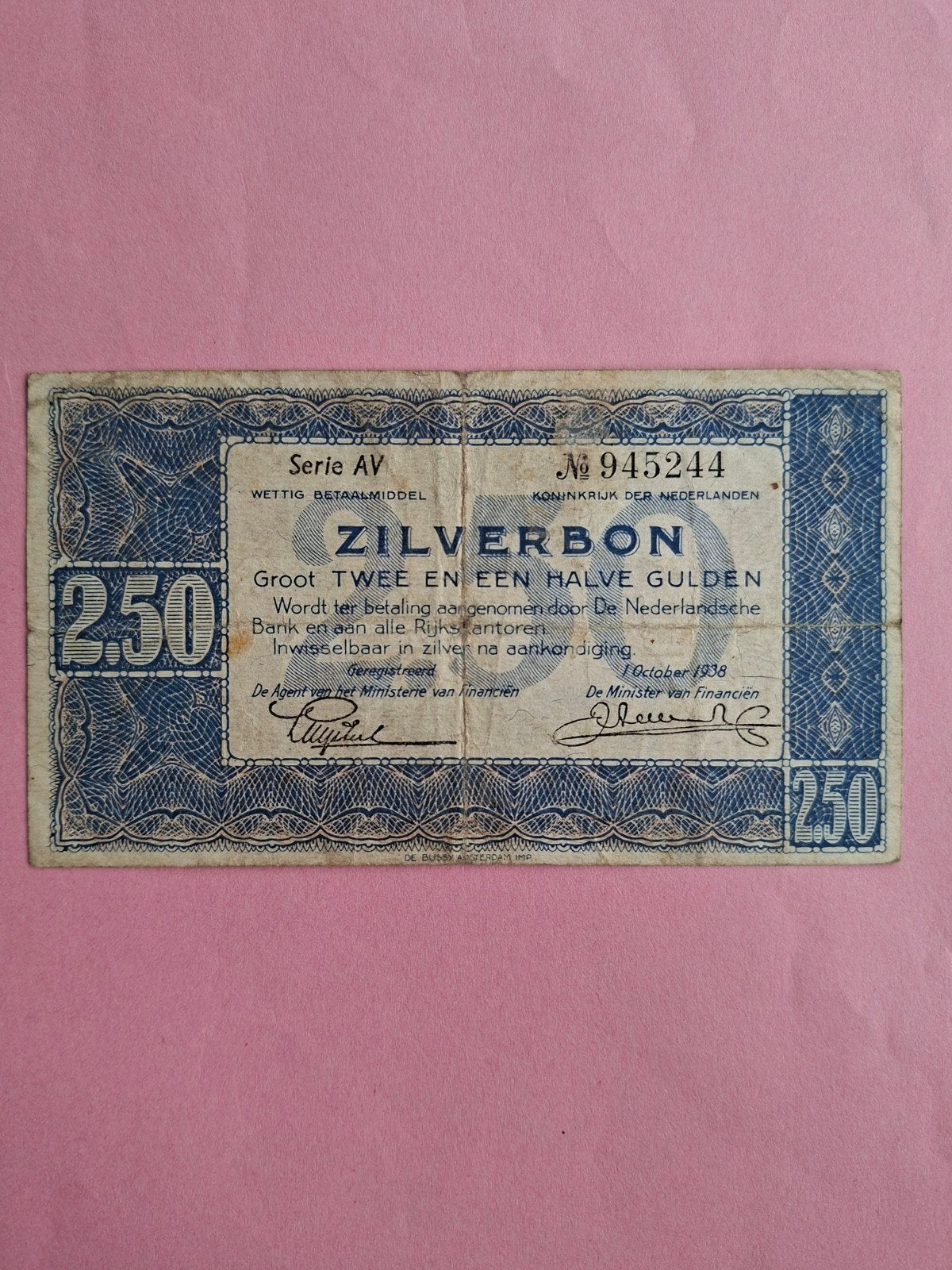 2.5 gulden Zilverbon uit 1938
in ZF
Serie nummer AV 945244
N, Postzegels en Munten, Bankbiljetten | Nederland, Ophalen of Verzenden