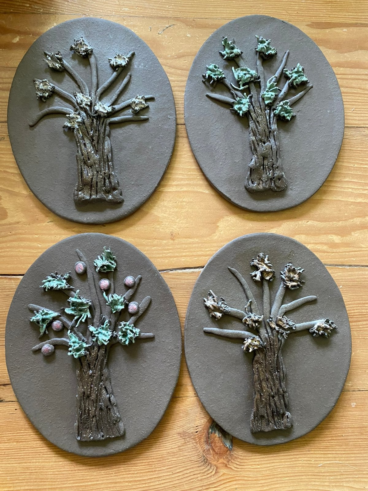 P Köhnen keramiek - 4 jaargetijden - jaren ‘70, Ophalen of Verzenden, Gebruikt, Decoratieobject