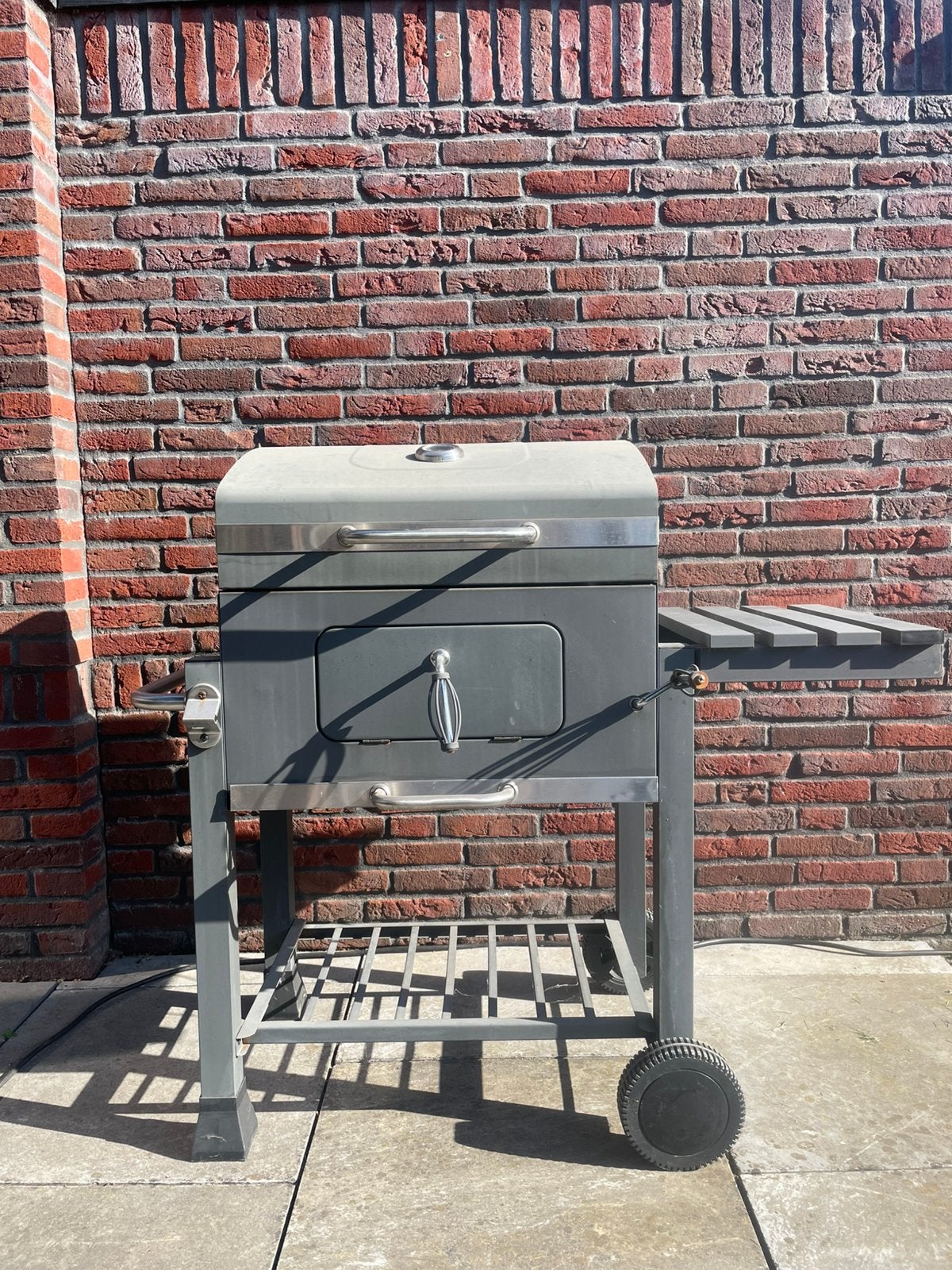 Houtskool bbq, Ophalen, Gebruikt