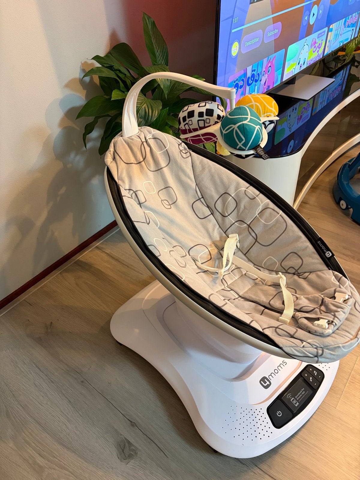 4moms MamaRoo 4 – Zo goed als nieuw – Compleet met doos, Ophalen, Zo goed als nieuw, Overige typen, Met geluid