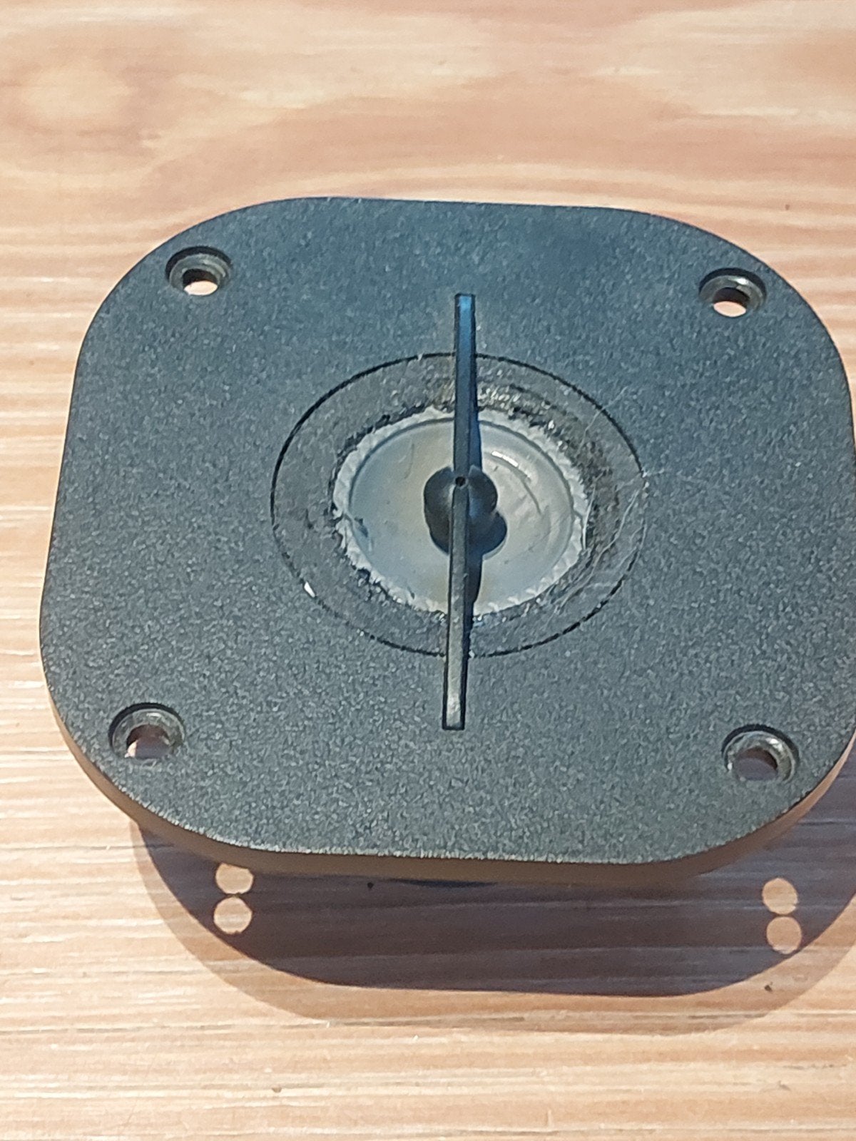 Focal tweeter met dubbele magneet., Audio, Tv en Foto, Ophalen of Verzenden, Gebruikt