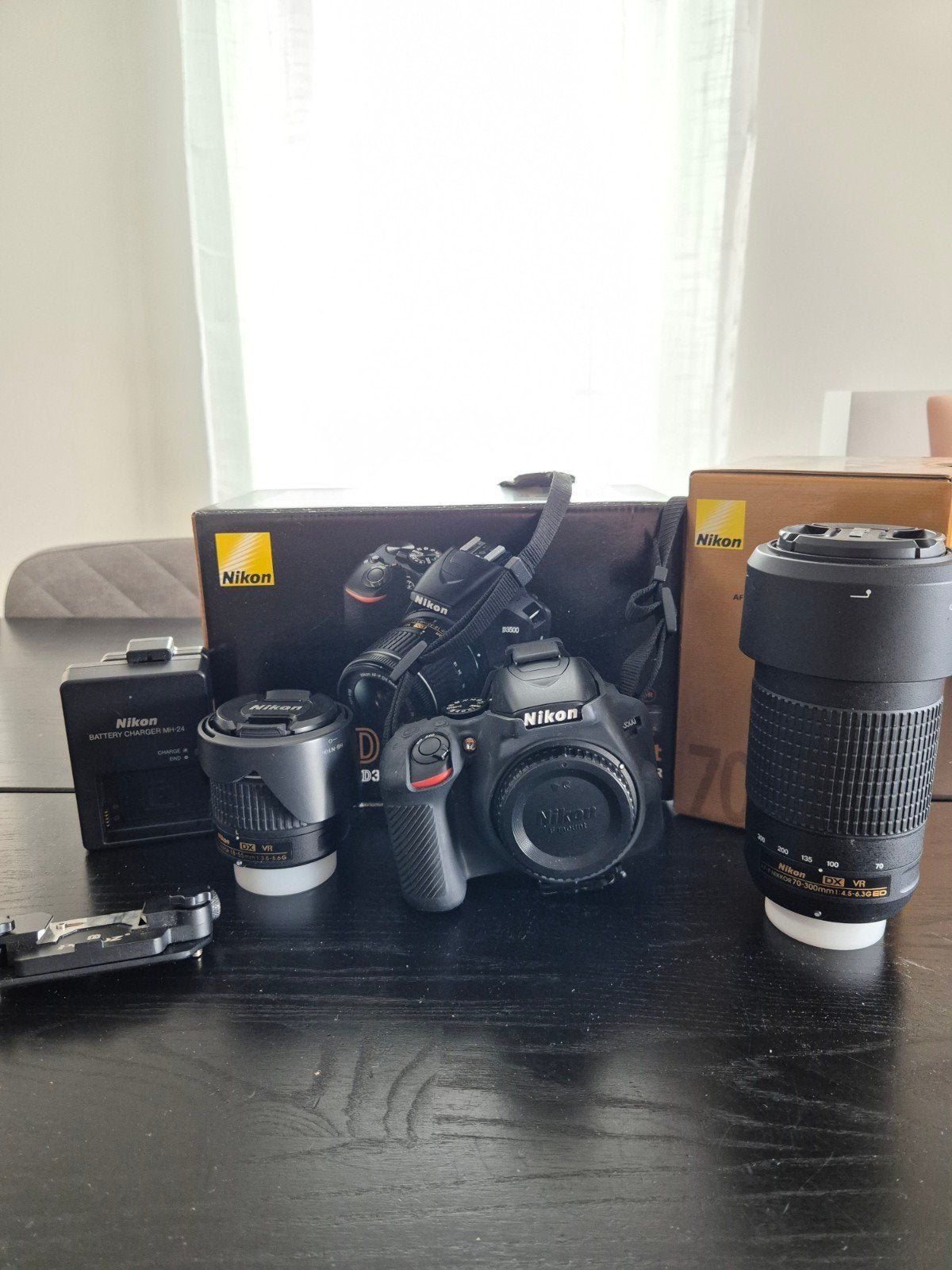 Nikon D3500 spiegelreflexcamera met 2 lenzen en accessoires, Ophalen of Verzenden, Zo goed als nieuw, Spiegelreflex, Nikon