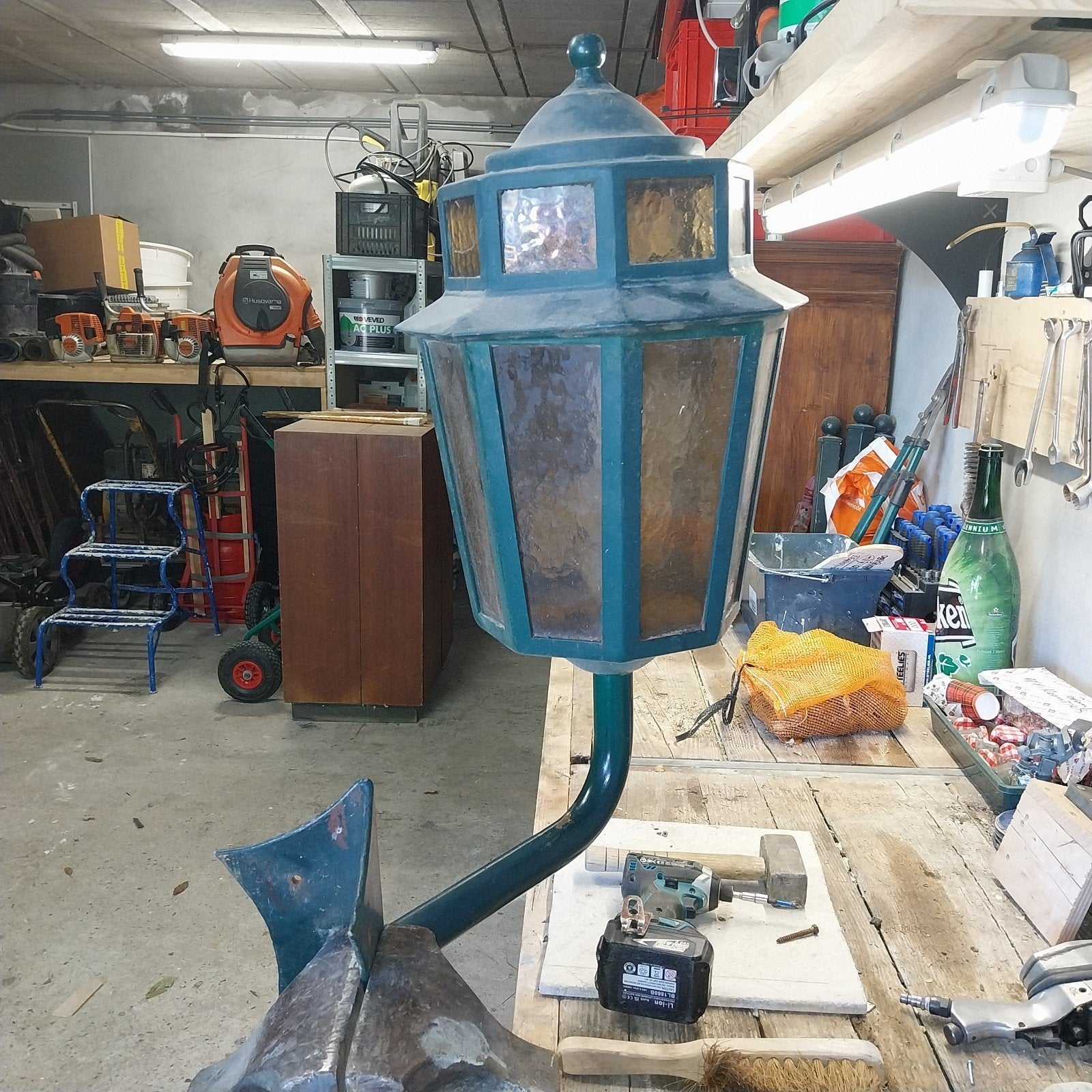 Handgemaakte stallamp met geel glas, 90 cm hoog, Ophalen