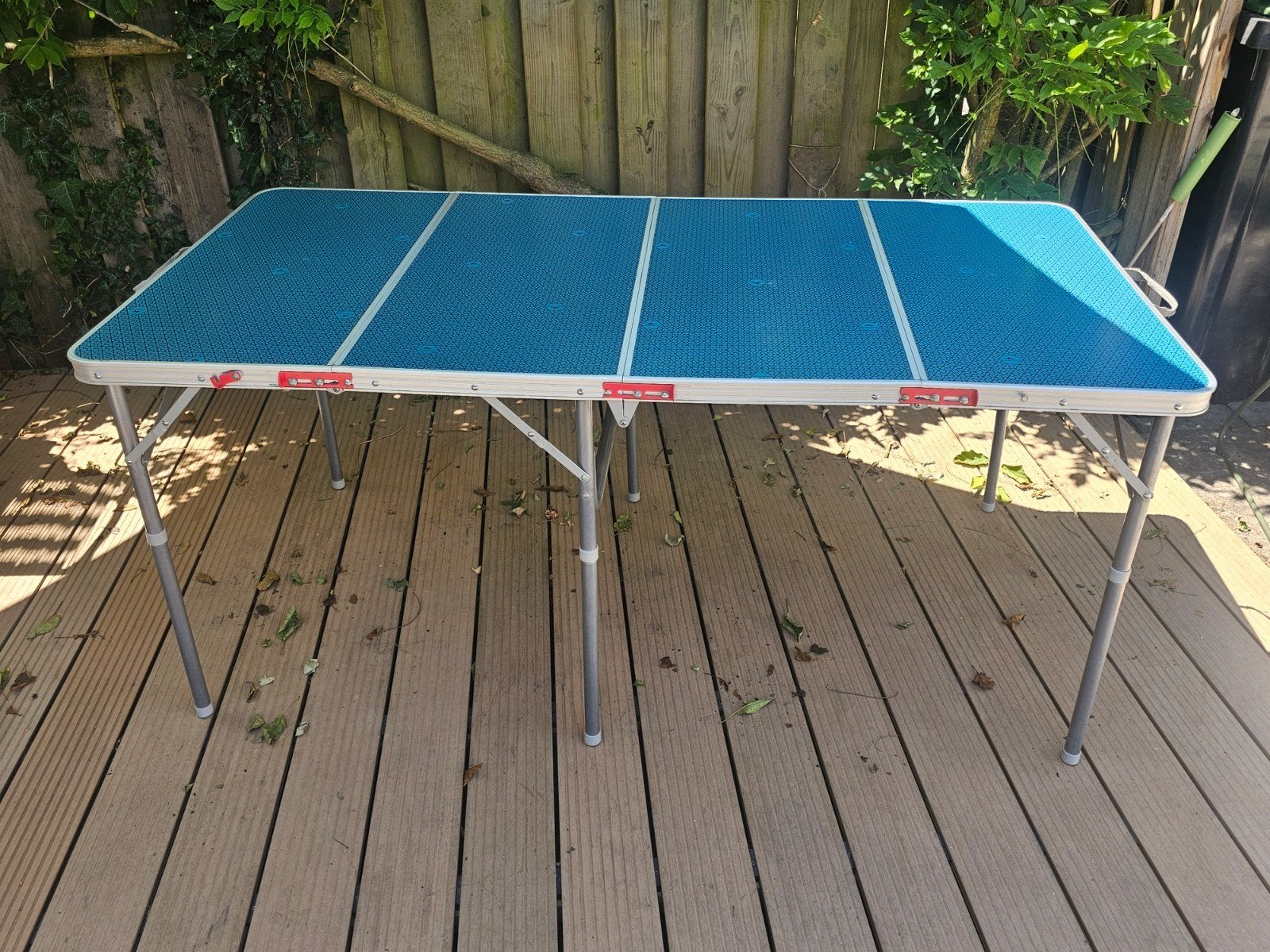 opvouwbare Quechua kampeertafel van Decathlon, Caravans en Kamperen, Kampeermeubelen, Ophalen of Verzenden, Campingtafel