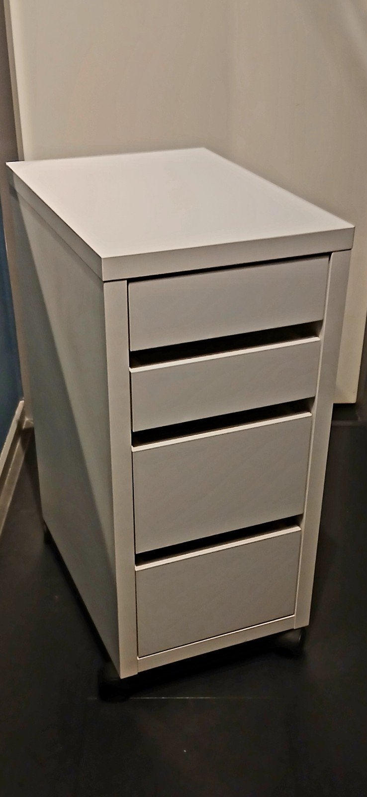 Schitterende bureaukast., Ophalen, 50 tot 100 cm, Zo goed als nieuw, 3 of 4 laden