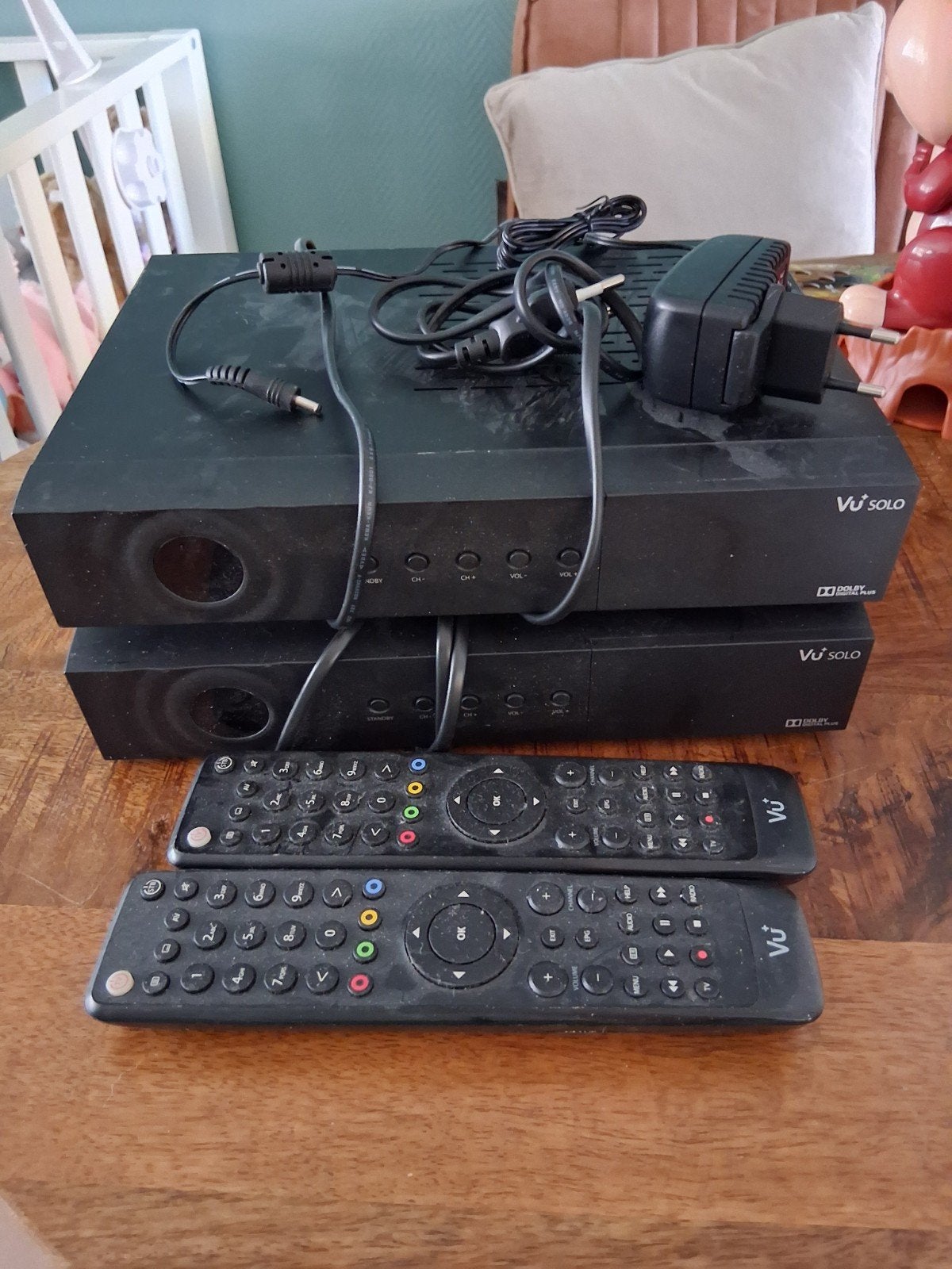 VU+ Solo Decoders met Afstandsbedieningen, Ophalen of Verzenden, Gebruikt, Decoder