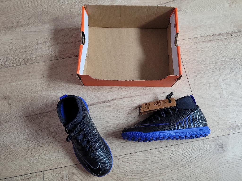 NIKE JR Superfly 9 Club TF maat 35,5 (3,5y) *nieuw* ~ TH3410, Schoenen, Nieuw, Ophalen of Verzenden, Nike