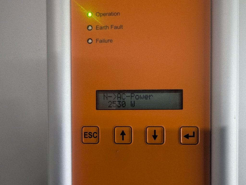 Delta Solivia 2.5kw omvormer inverter zonnepanelen, Doe-het-zelf en Verbouw, Elektra en Kabels, Ophalen of Verzenden, Zo goed als nieuw
