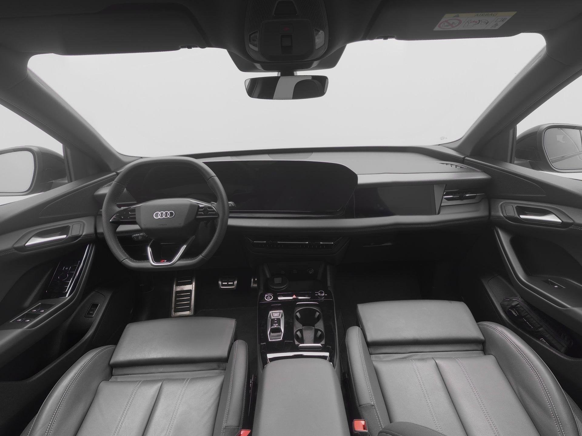 Audi Q6 e-tron S edition 83 kWh 252 PK | SoH 98%| LED Plus |, Auto's, Automaat, Achterwielaandrijving, Gebruikt, Zwart