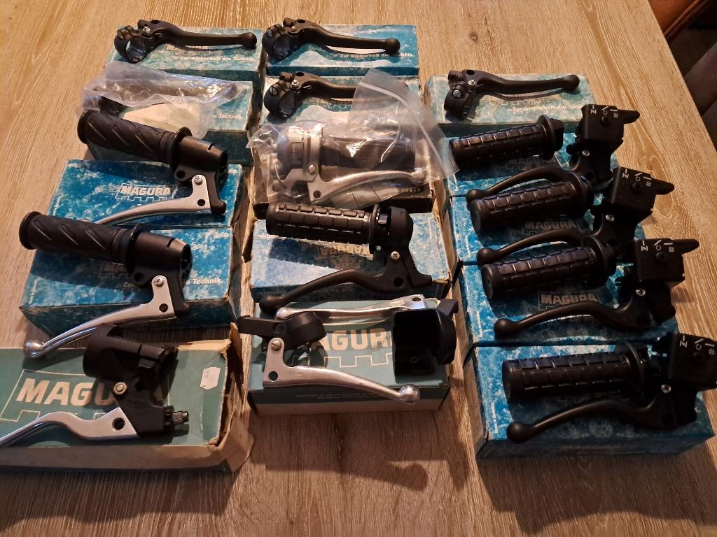 15 Setjes N.O.S. Magura Hendel, Gashandvat, Schakel, Ophalen, Nieuw, Overige typen