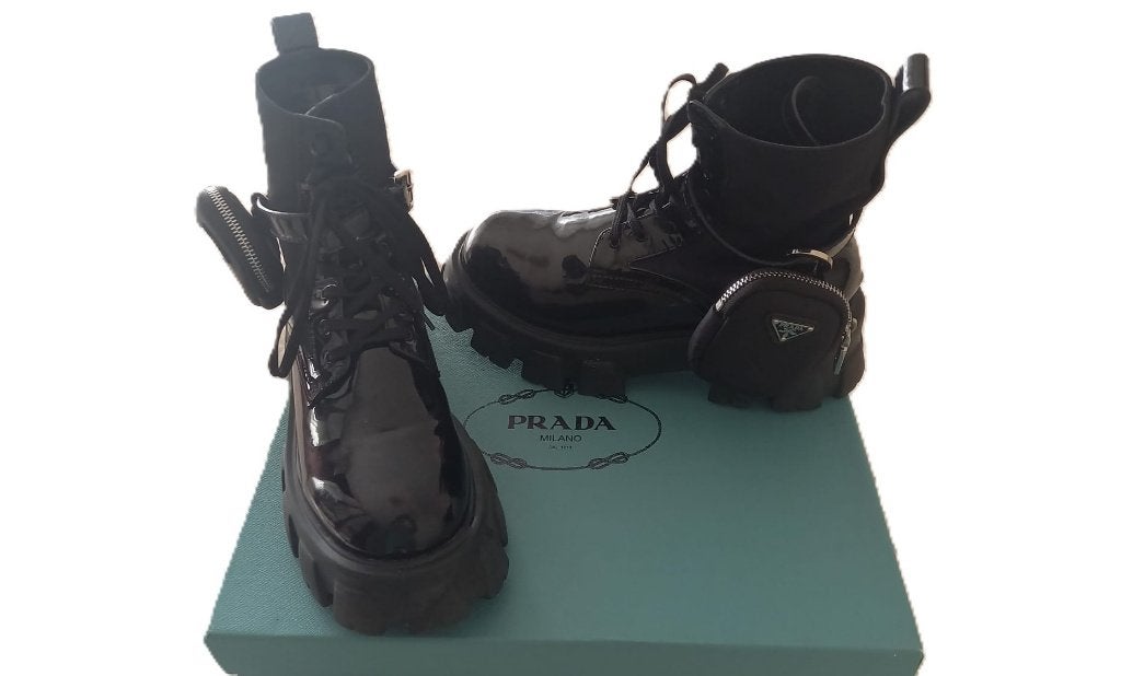 Prada Monolith Bootleg laarzen met afneembare pouch zwart 40, Prada, Verzenden, Zwart, Lage of Enkellaarzen