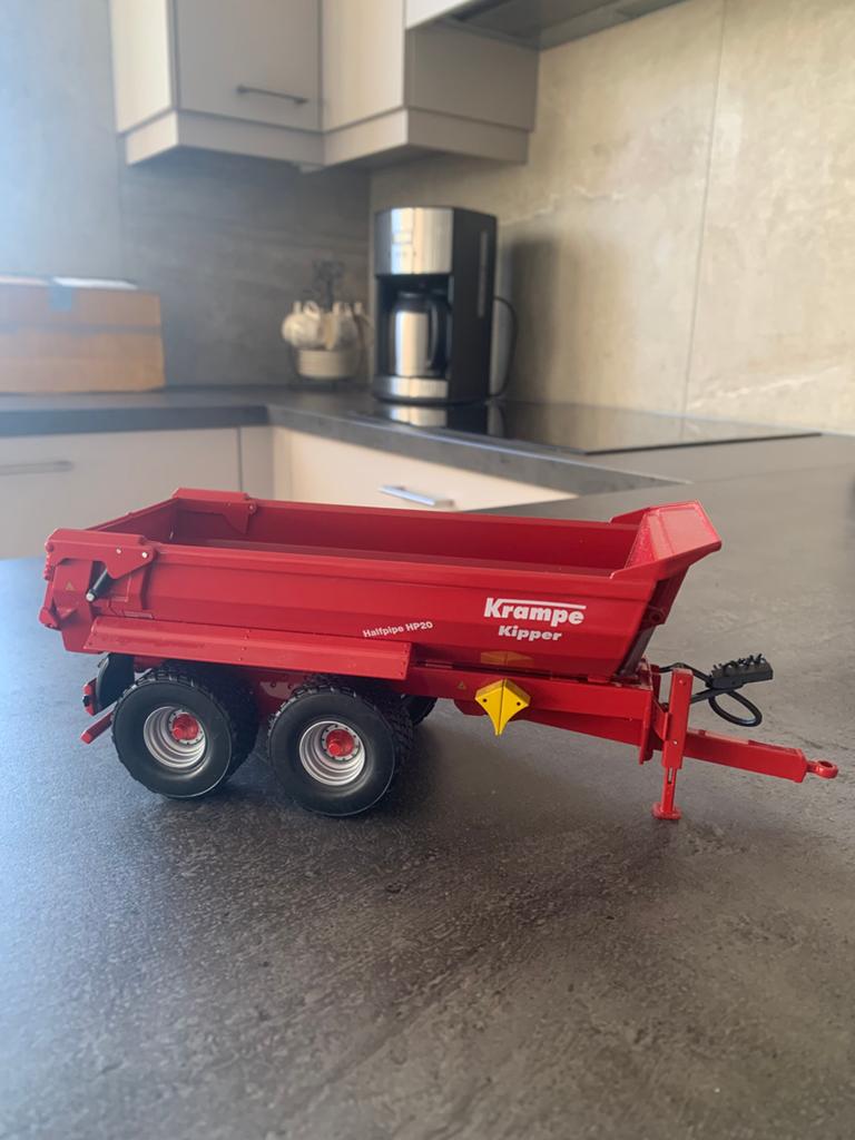 Wiking krampe kipper 1:32, Hobby en Vrije tijd, Modelauto's | 1:32, Ophalen of Verzenden, Zo goed als nieuw, Tractor of Landbouw