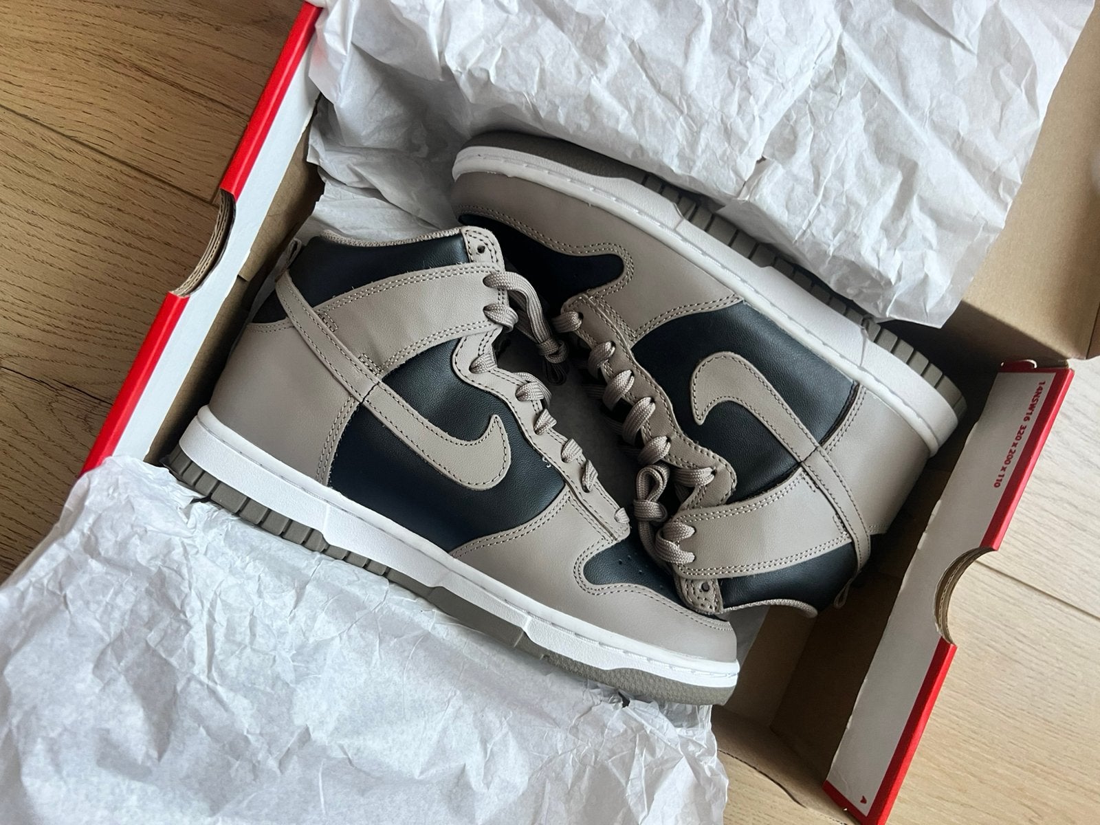 Nike Dunk High Moon Fossil DD1869-002 | maat 38 | nieuw, Kleding | Dames, Ophalen of Verzenden, Nieuw, Zwart, Sneakers of Gympen