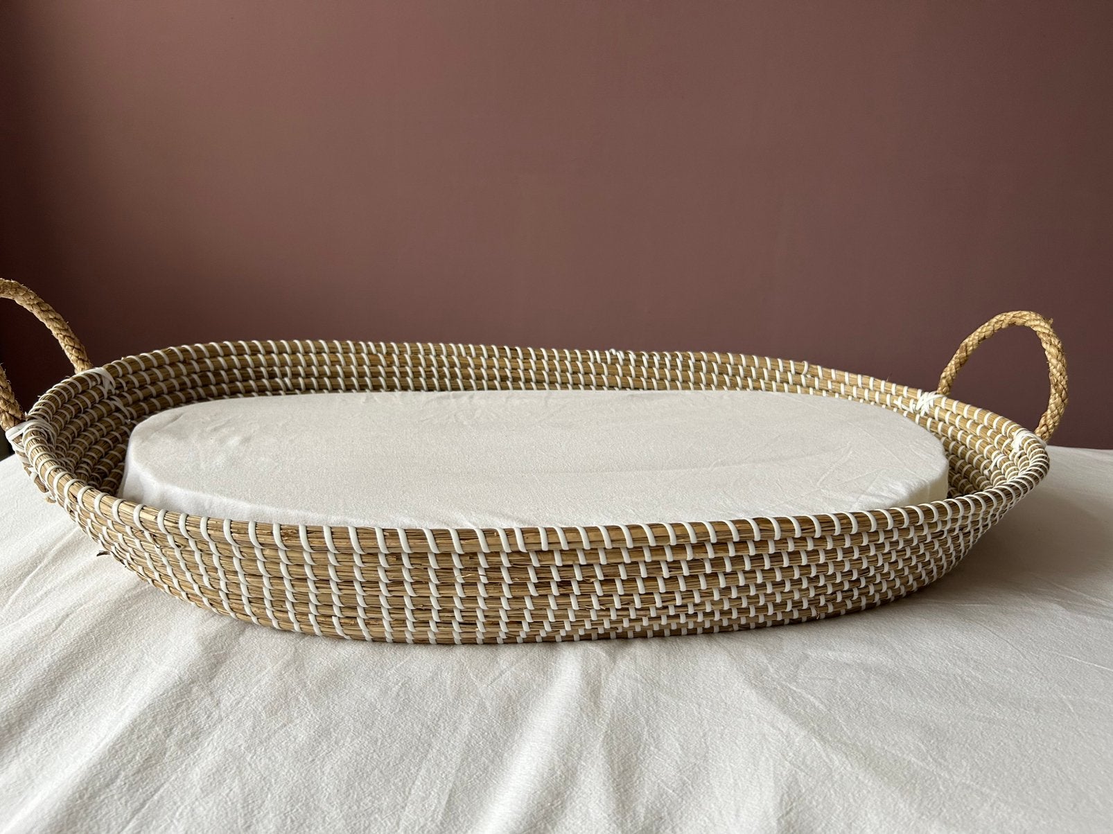 Rotan mandje verschoonkussrn, Huis en Inrichting, Woonaccessoires | Dienbladen, Ophalen, Zo goed als nieuw, Rechthoekig, Hout