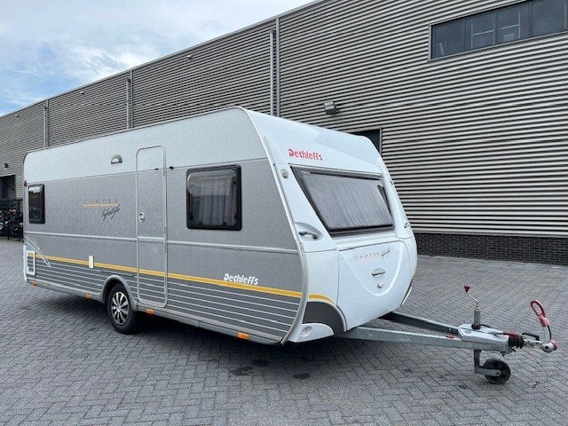 Dethleffs Camper Life Style 510 DB (bj 2010), Koelkast, 7 tot 8 meter, Bedrijf, Dethleffs
