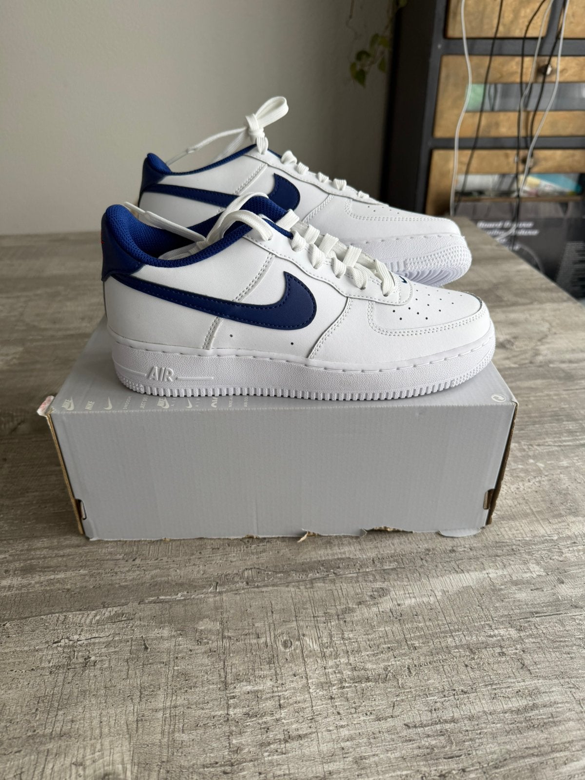 Te koop nieuw paar nike airforce one in maat 38,5 (38.5), Kleding | Dames, Schoenen, Wit, Nieuw, Ophalen of Verzenden, Sneakers of Gympen