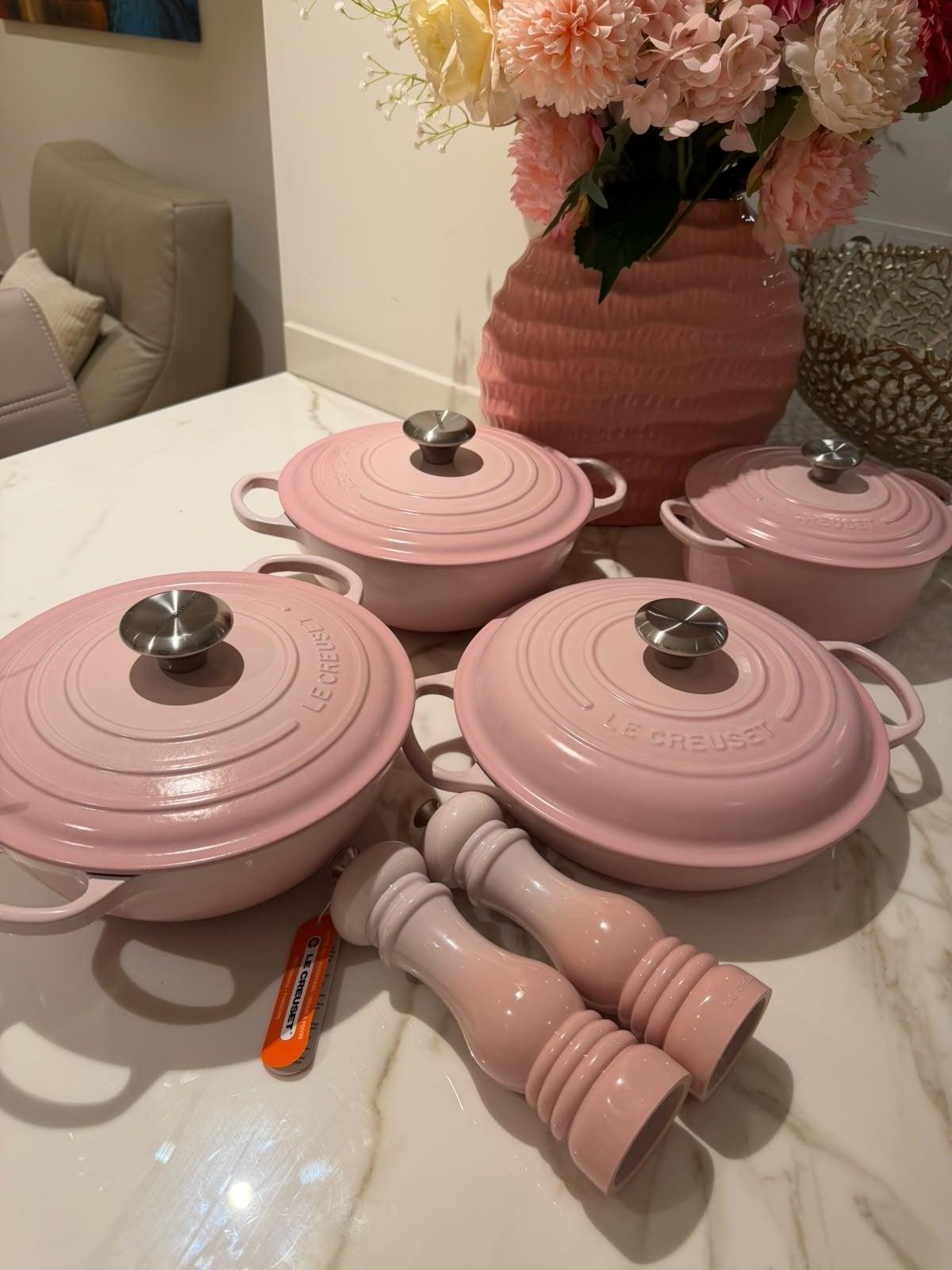 Le Creuset gietijzeren pannenset 4-delig Roze, Ophalen of Verzenden, Zo goed als nieuw, Gietijzer