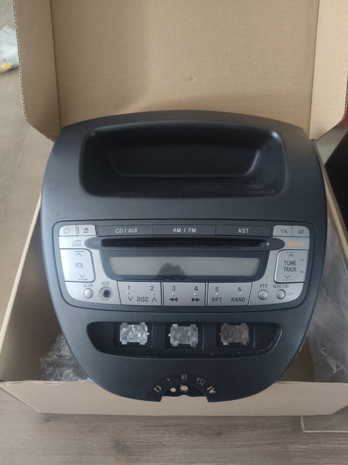 Radio cd voor Toyota agyo 2005. 2013, Ophalen