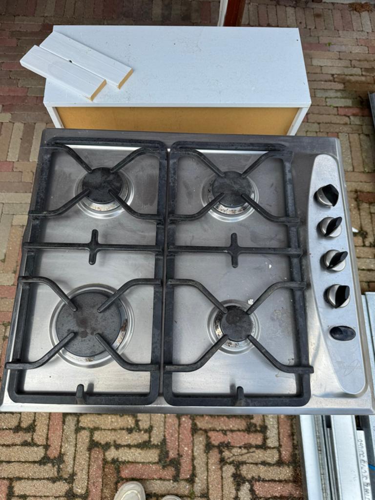 Fornuis 58x50x8 cm - Gebruikt, Witgoed en Apparatuur, Fornuizen, Gebruikt, Vrijstaand, Gas, 4 kookzones, Minder dan 85 cm, 45 tot 60 cm
