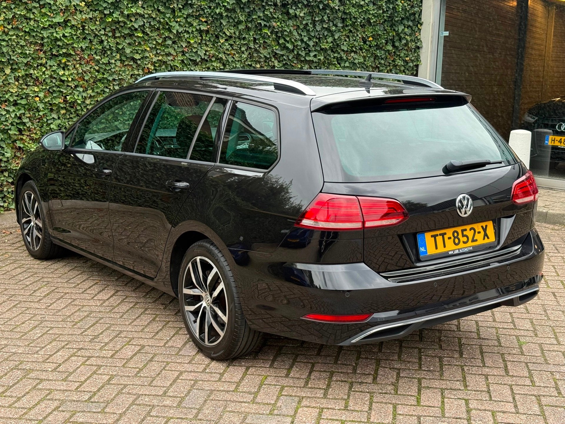 Volkswagen Golf Variant 1.0 TSI Highline | Pano | ACC | Navi, Auto's, Voorwielaandrijving, Stof, Gebruikt, 1210 kg