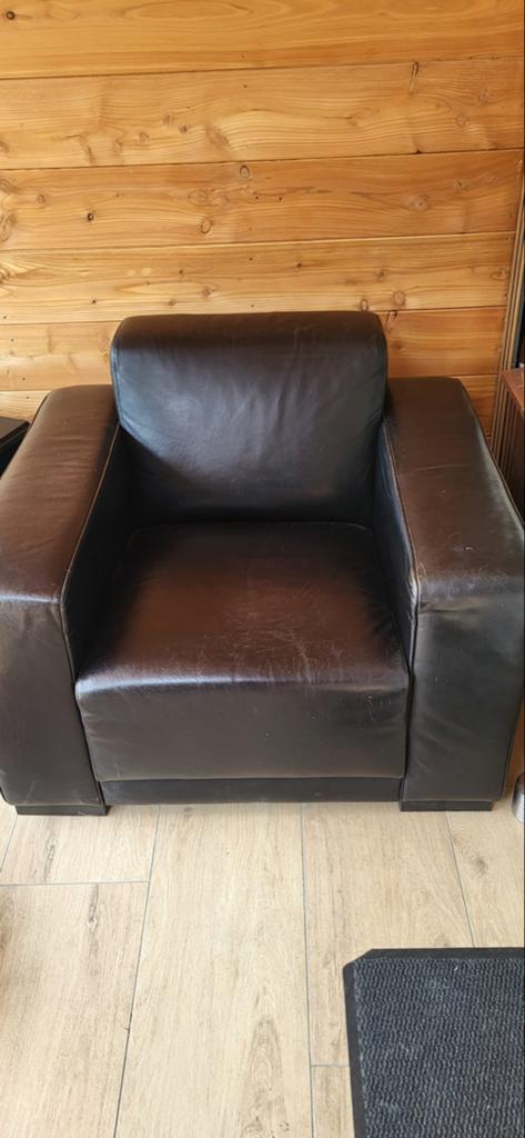 Comfortabele zwarte leren stoel, Ophalen, Gebruikt, Leer, 75 tot 100 cm