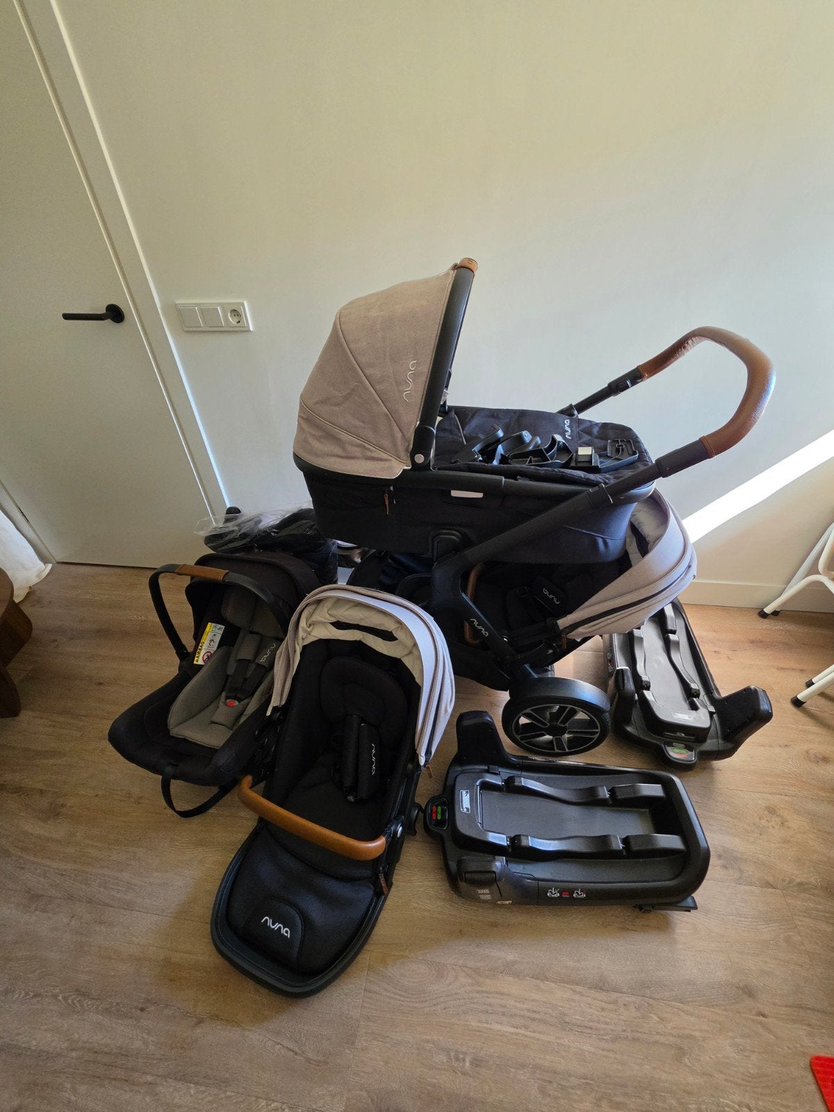 nuna demi grow, Kinderen en Baby's, Kinderwagens en Combinaties, Ophalen, Zo goed als nieuw, Overige merken, Met reiswieg