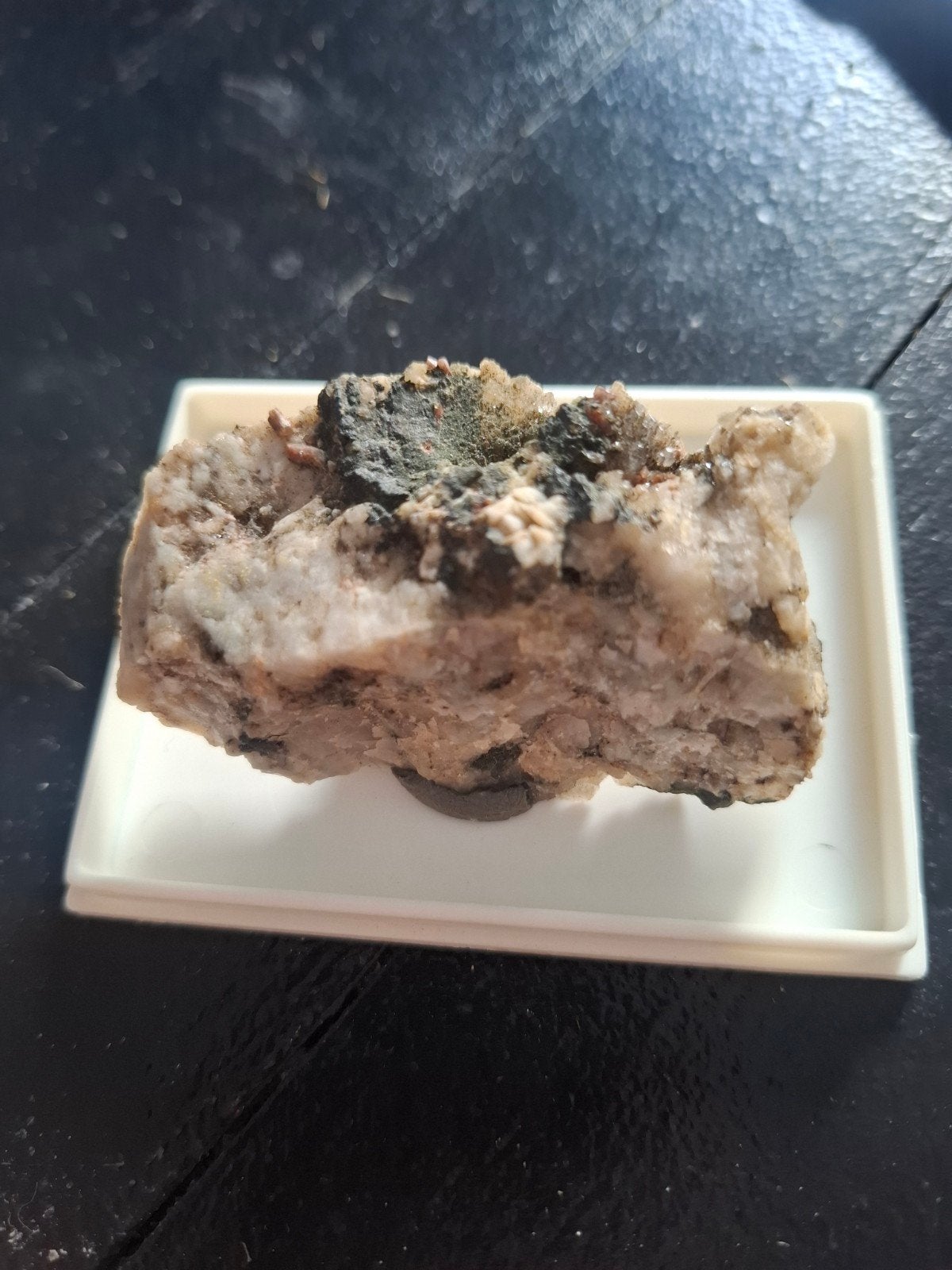 Zeldzaam Titaniet Mineraal uit Monte Bianco, Ophalen of Verzenden
