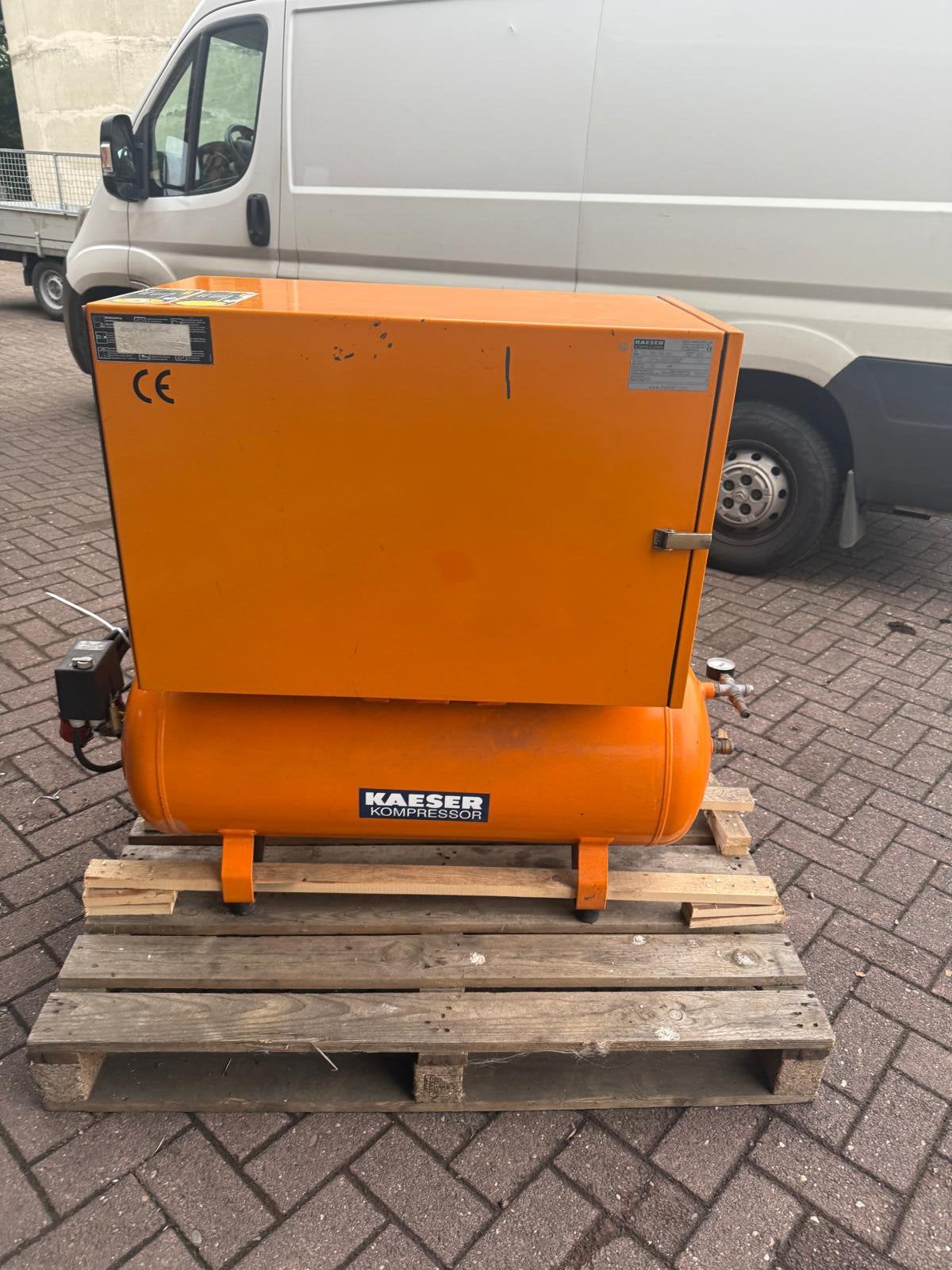 KAESER Compressor. BJ 2002, Ophalen, Zo goed als nieuw