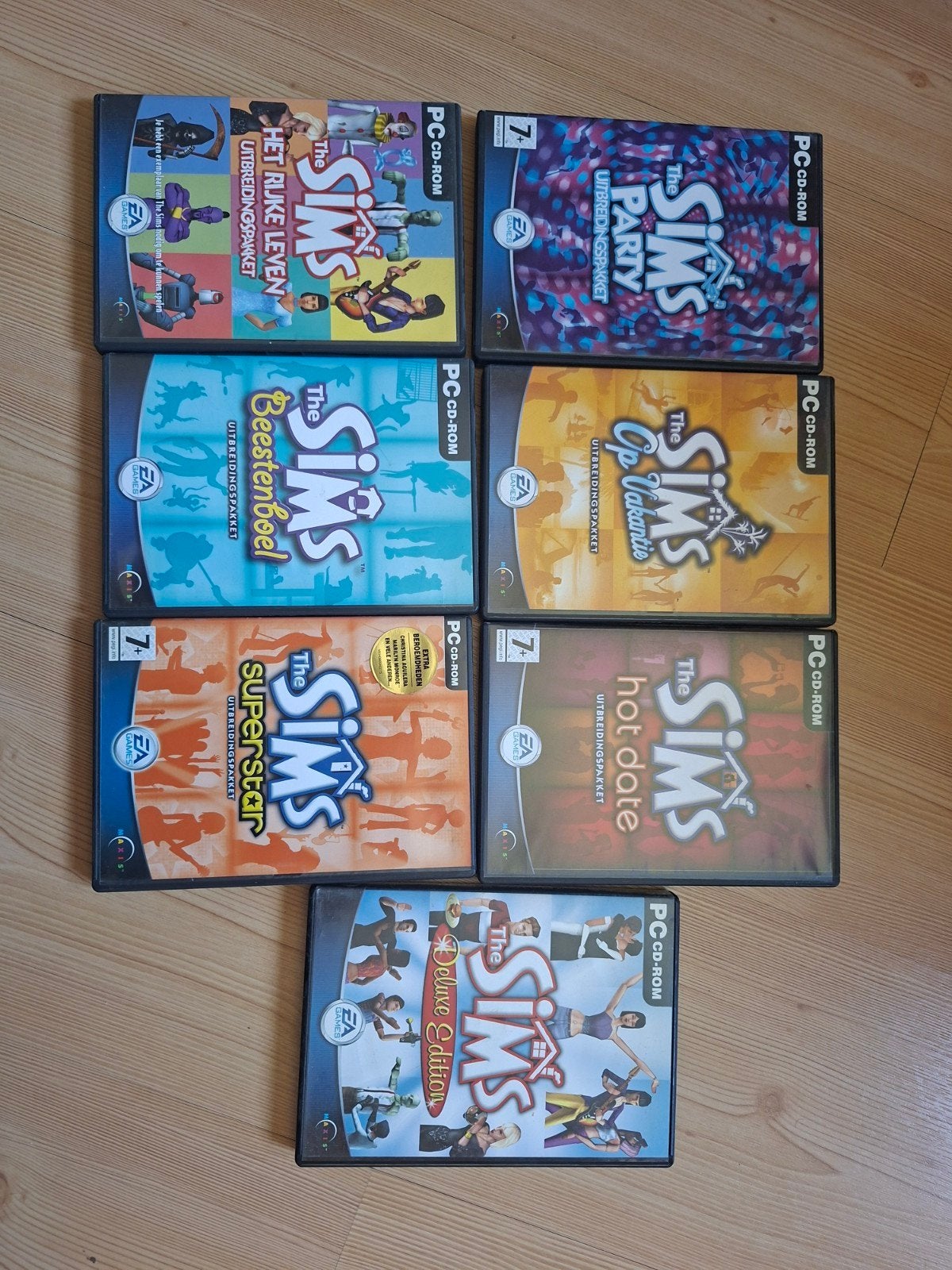 De Sims PC CD-ROMs met 6 uitbreidingen en Deluxe Edition, Gebruikt, 1 speler, Ophalen of Verzenden, Vanaf 7 jaar