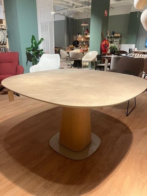 Bree's New World Storq eettafel, Ophalen, Gebruikt, 100 tot 150 cm, 75 cm of meer