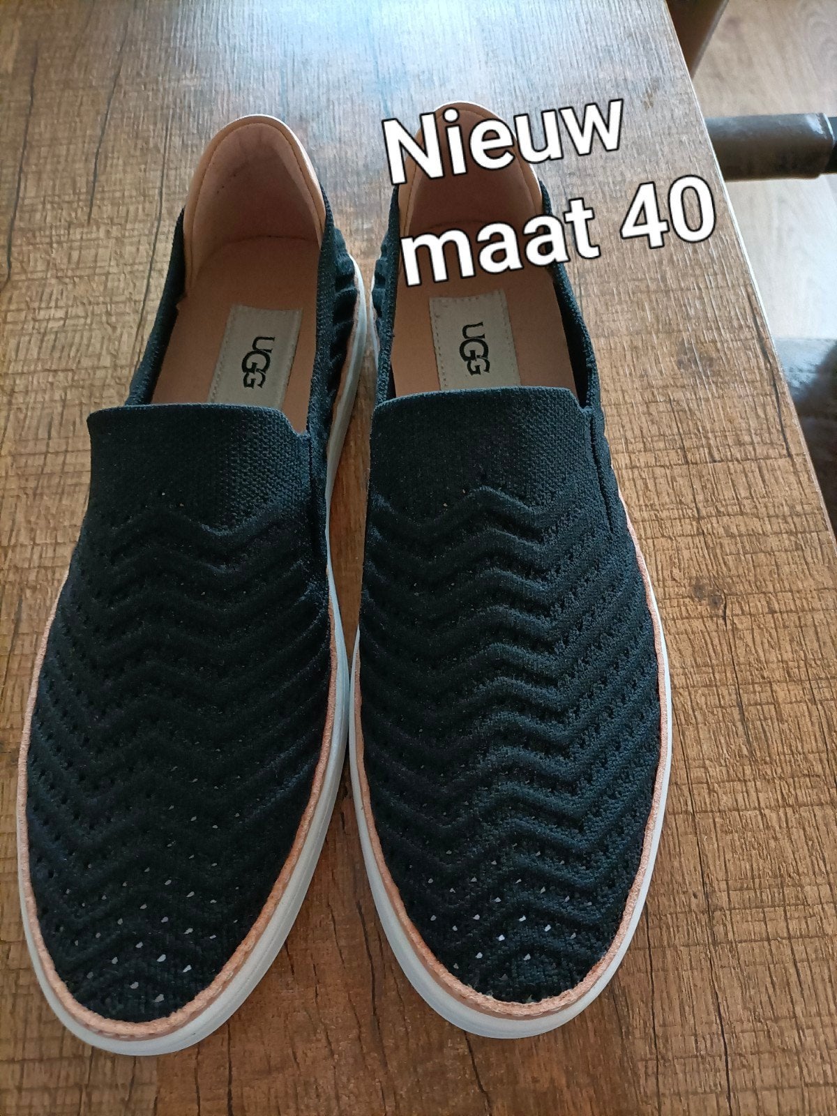 Nieuwe UGG instappers maat 40, Kleding | Dames, UGG, Nieuw, Ophalen of Verzenden, Instappers