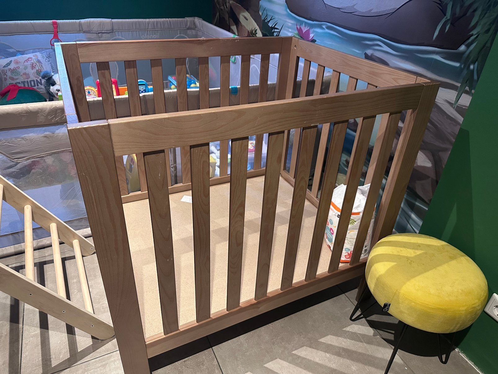 Baby box zandkleur, Ophalen, Gebruikt