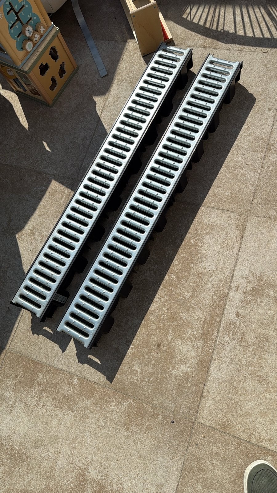 Hauraton afvoergoot met rooster, 2 stuks, Ophalen, Gebruikt, Minder dan 2 meter, 80 mm of meer