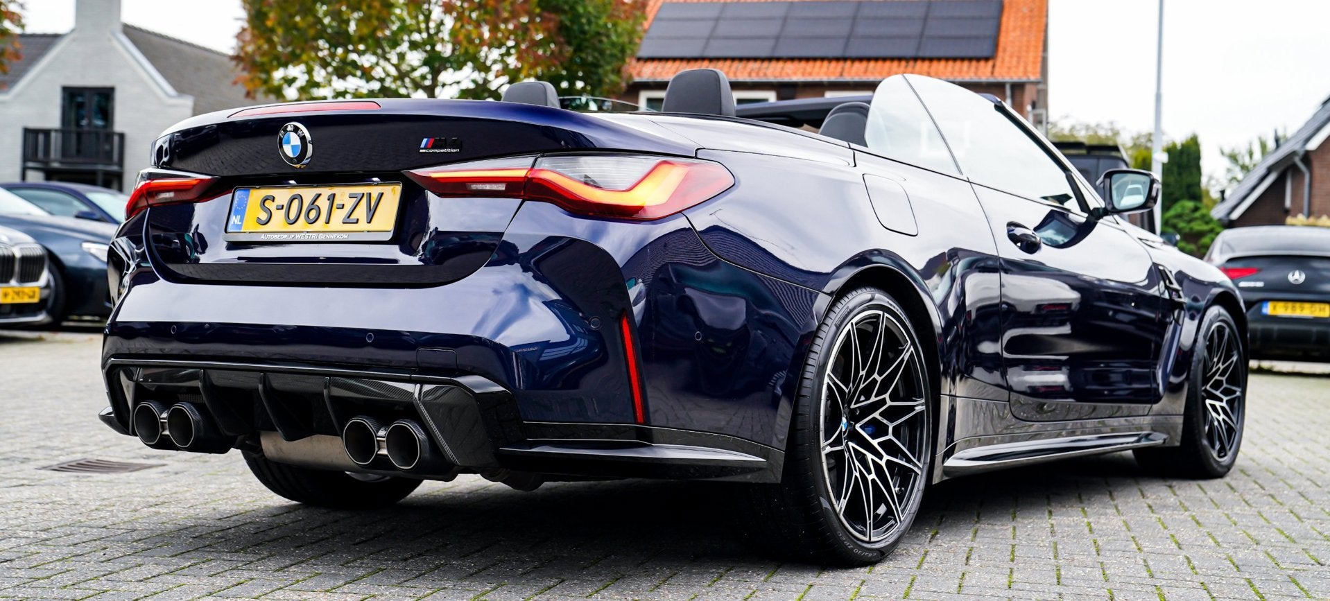 BMW 4-serie Cabrio M4 xDrive Competition | Akrapovic | Carbo, Auto's, Automaat, Dealer onderhouden, Gebruikt, Cabriolet