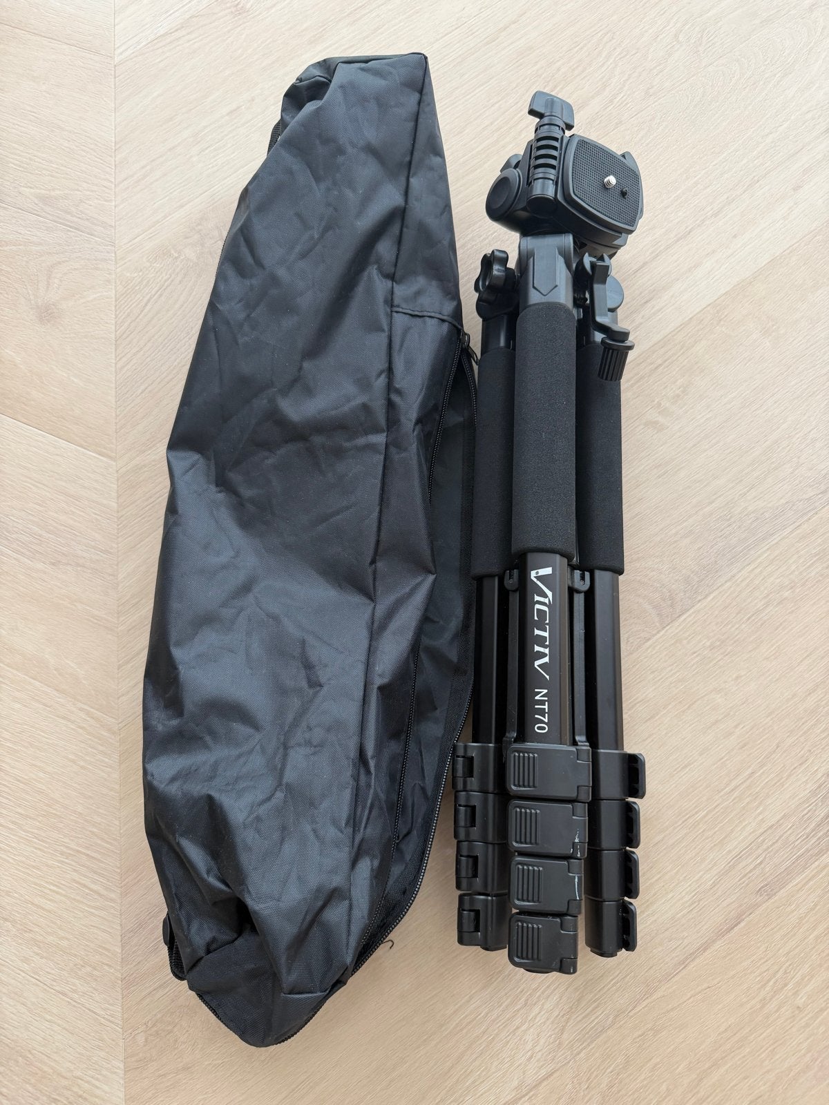 Victif NT70 camera reisstatief met opbergtas, Ophalen, Overige merken, Driepoot, Zo goed als nieuw