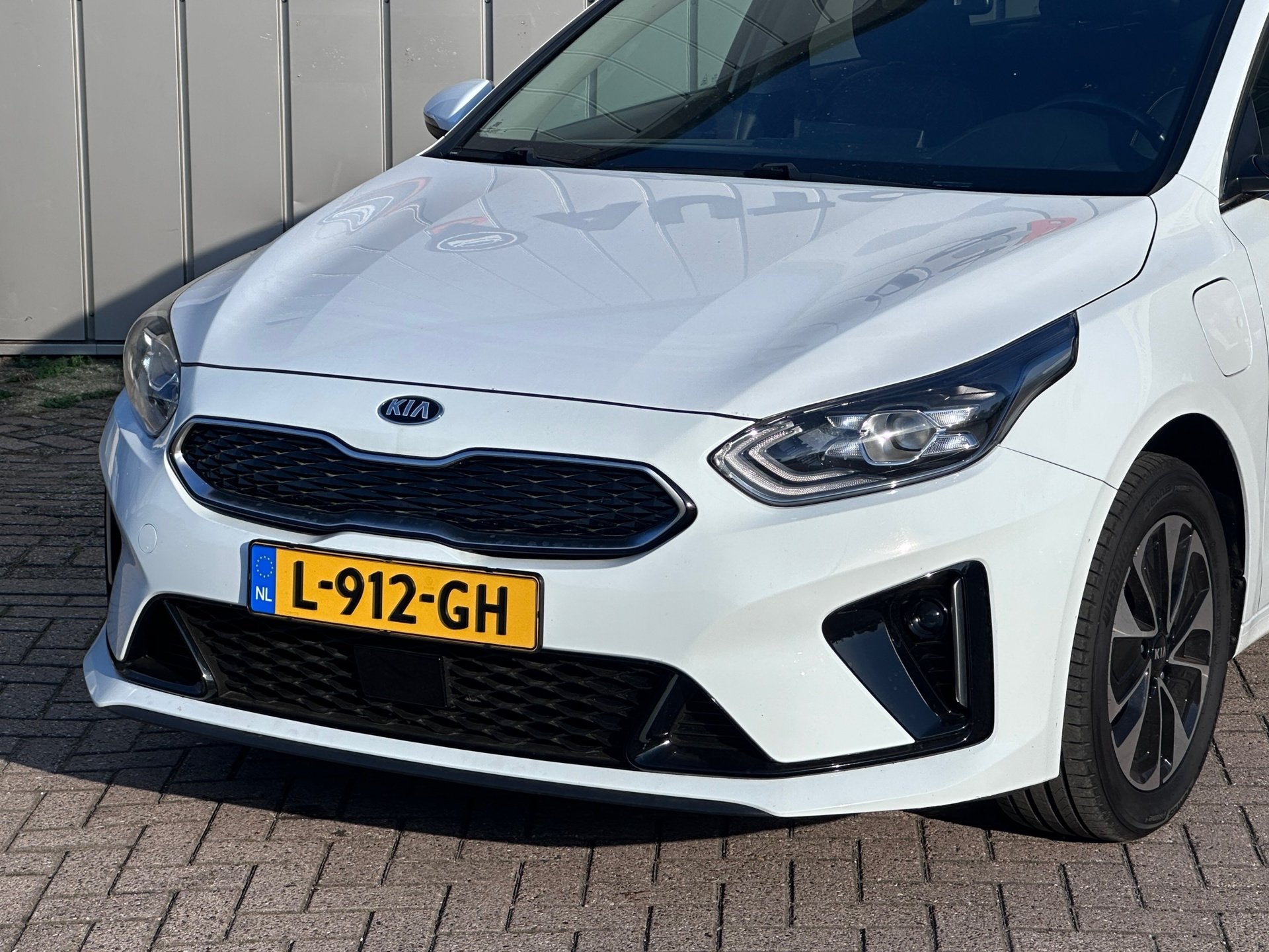 Kia Ceed Sportswagon 1.6 GDI PHEV DynamicPlusLine EERSTE EIG, Gebruikt, Wit, 1508 kg, Xenon verlichting