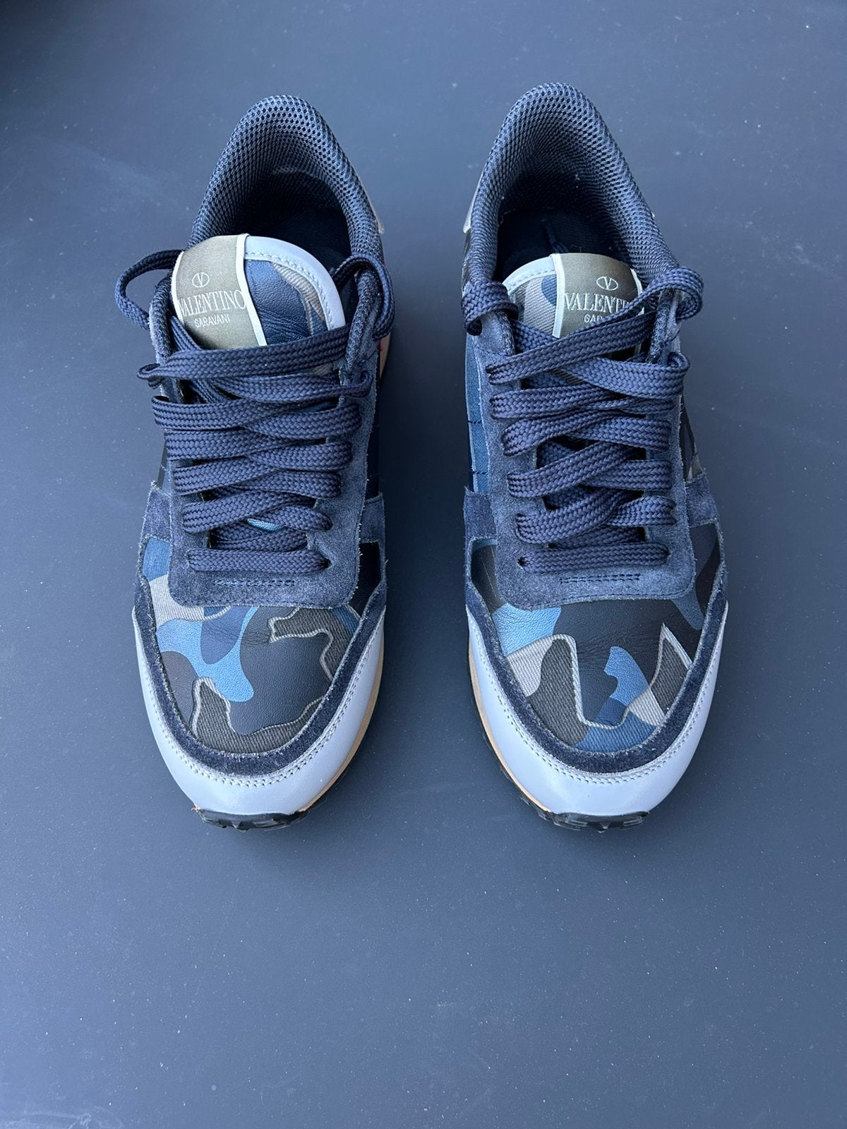 Valentino gravani orgineel, Blauw, Ophalen of Verzenden, Sneakers of Gympen, Zo goed als nieuw