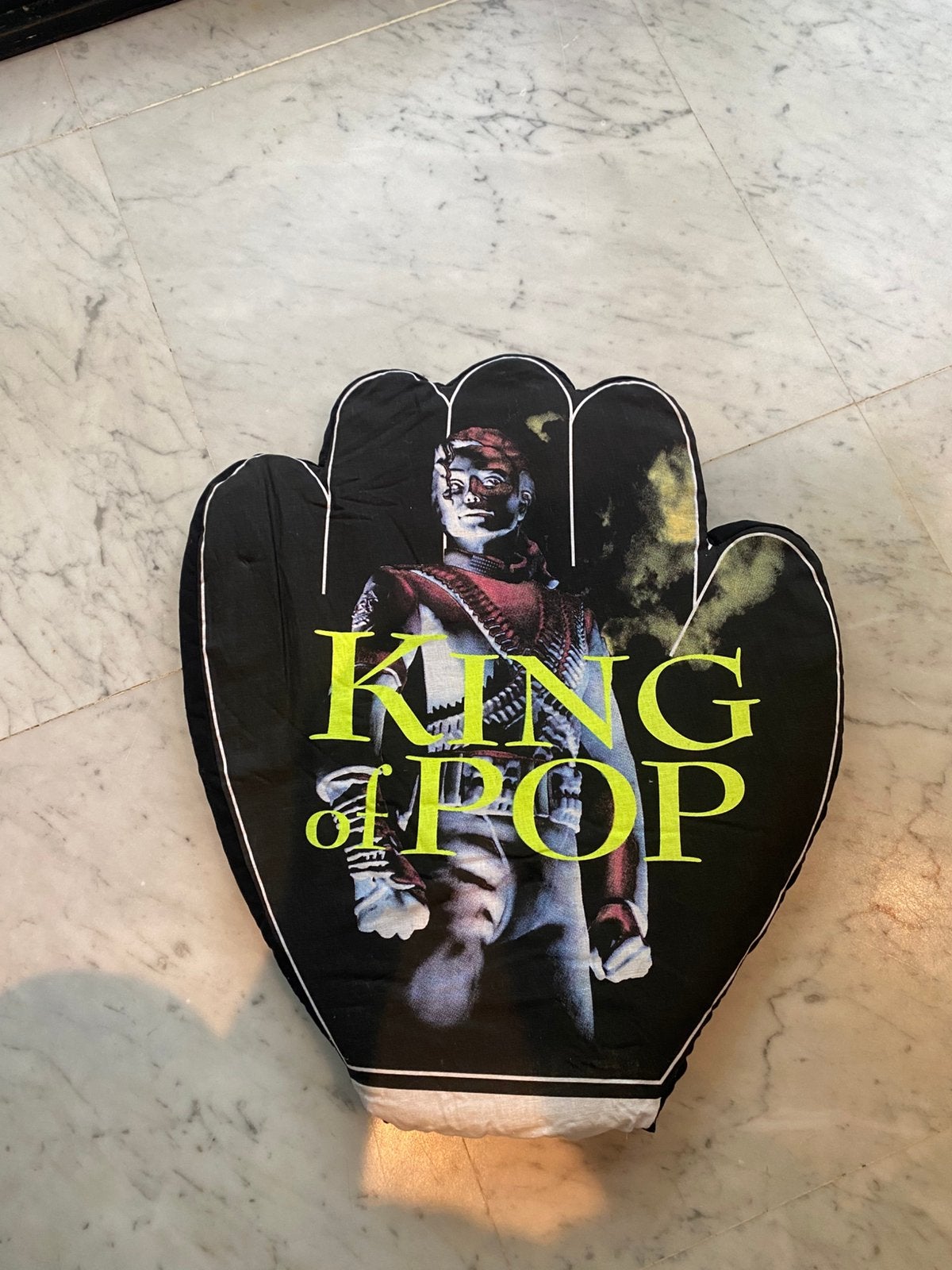 Michael Jackson HIStory – Grote King of Pop Handschoen, Ophalen of Verzenden, Zo goed als nieuw, Pop, Beeldje of Miniatuur
