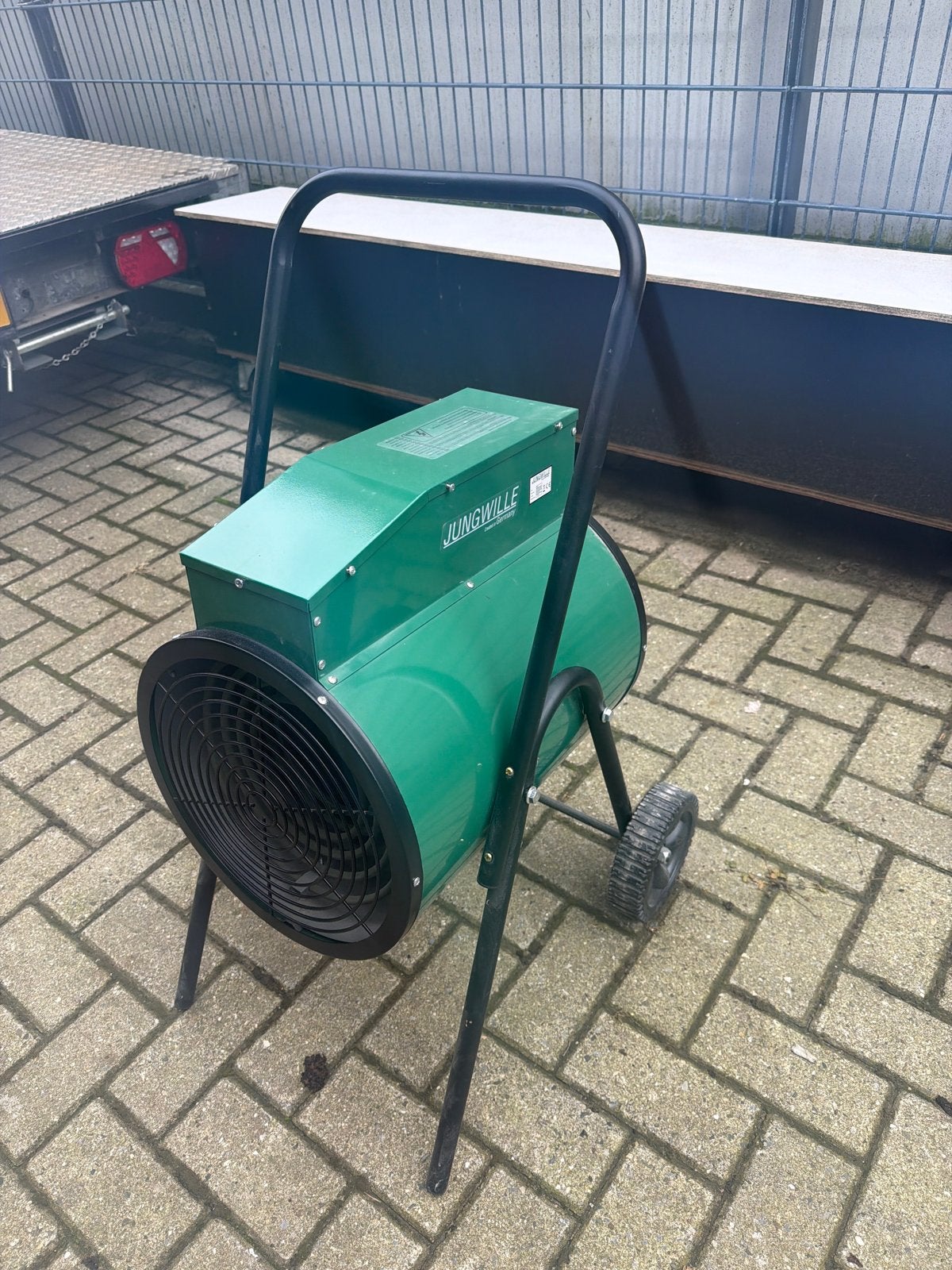Foto 3 van JUNGWILLE Industriële Ventilator - Krachtige Luchtverplaatsi