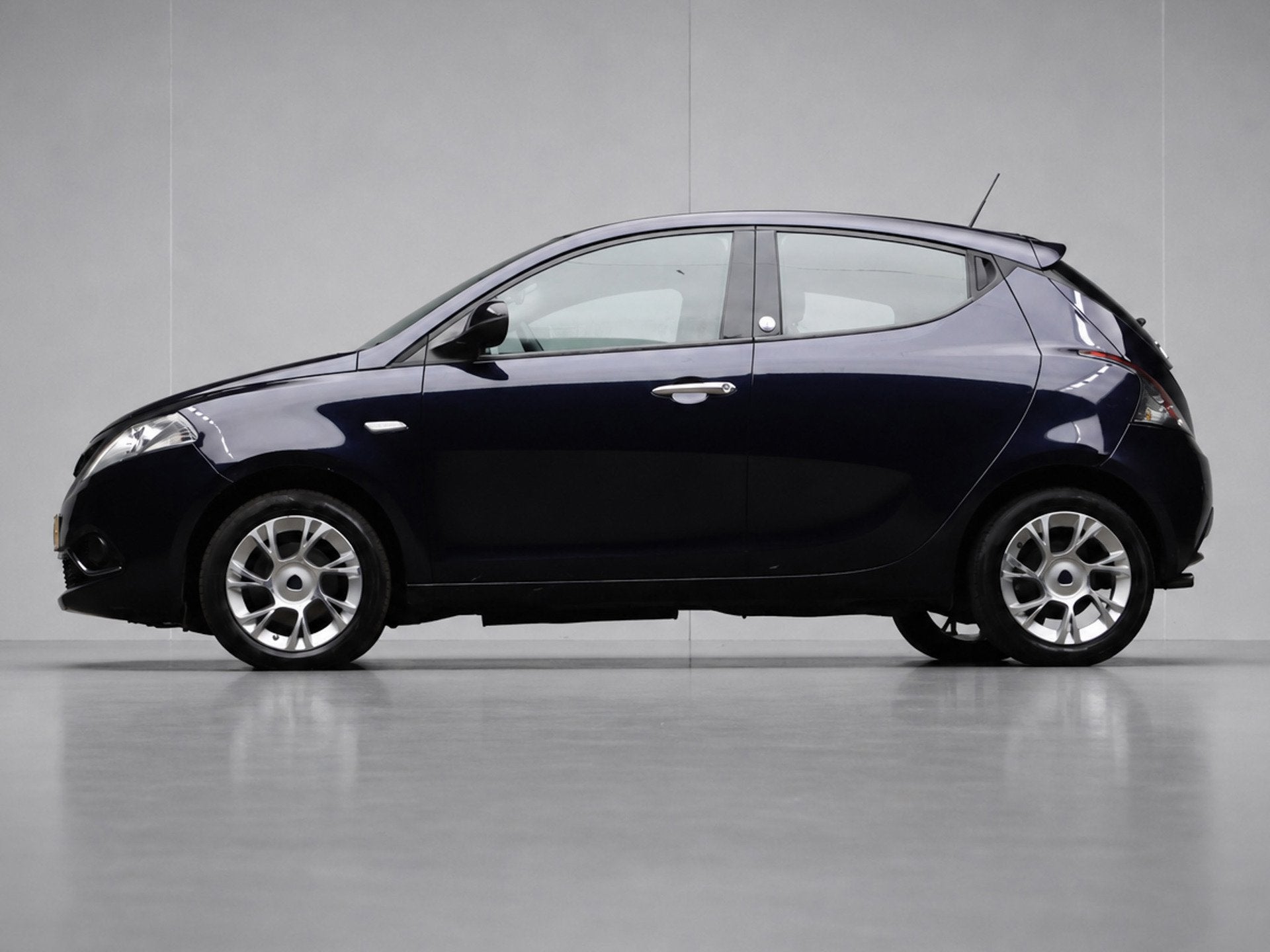 Lancia Ypsilon 0.9 TwinAir Opening Edition (CRUISE,AIRCO,SPO, Auto's, Origineel Nederlands, 2 cilinders, Hatchback, Voorwielaandrijving