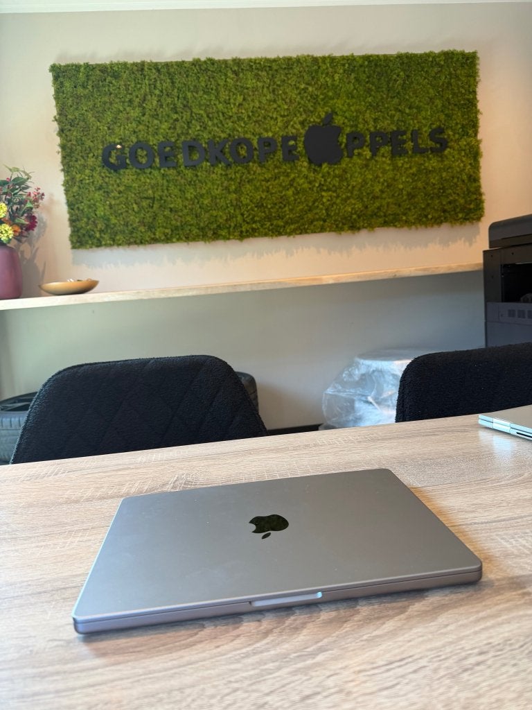 MacBook Pro 14 inch m2 32GB 512GB | scherm vlek, Cupertino California, Support@apple.com, Ophalen, MacBook Pro
