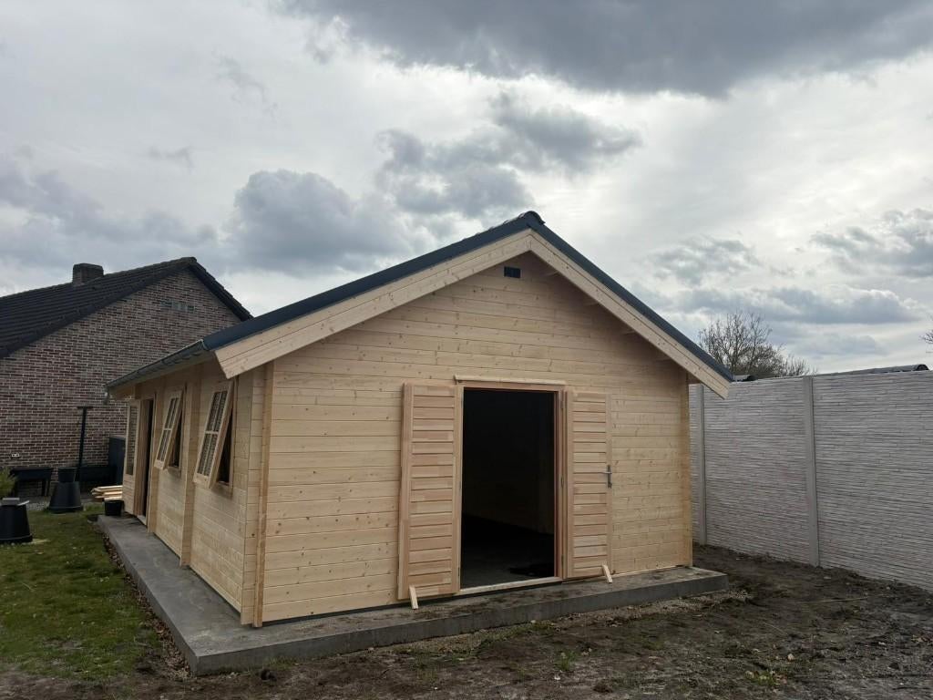 Blokhut Amira 380x275 Onbehandeld vuren, Verzenden, Nieuw