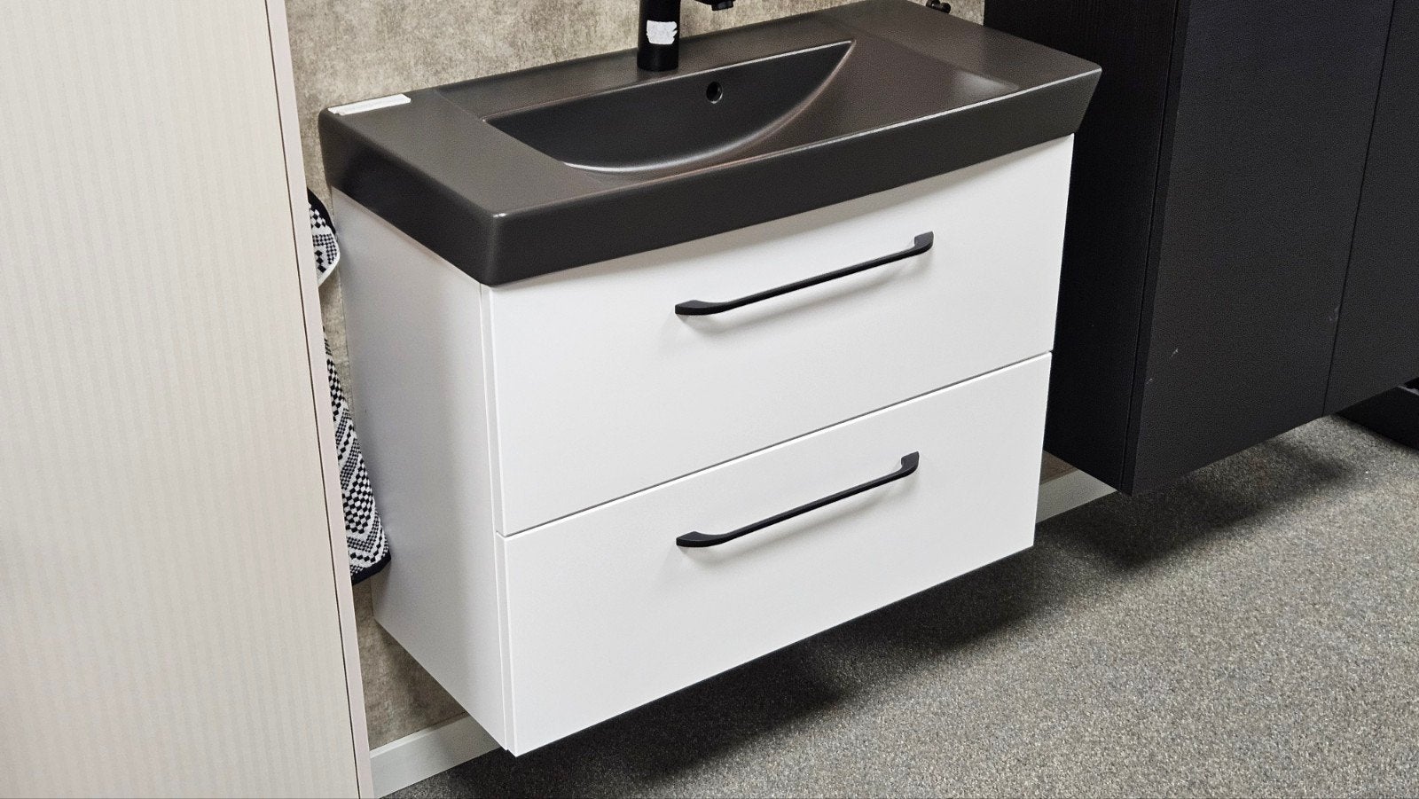 Compact badmeubel 80 cm mat wit. Wastafel wit of mat zwart, Huis en Inrichting, Badkamer | Badkamermeubels, Ophalen, Nieuw, 50 tot 100 cm