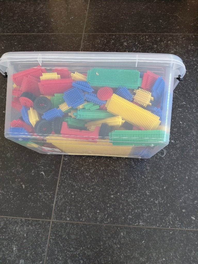 Doos clipo, Kinderen en Baby's, Speelgoed | Bouwstenen, Ophalen of Verzenden, Zo goed als nieuw