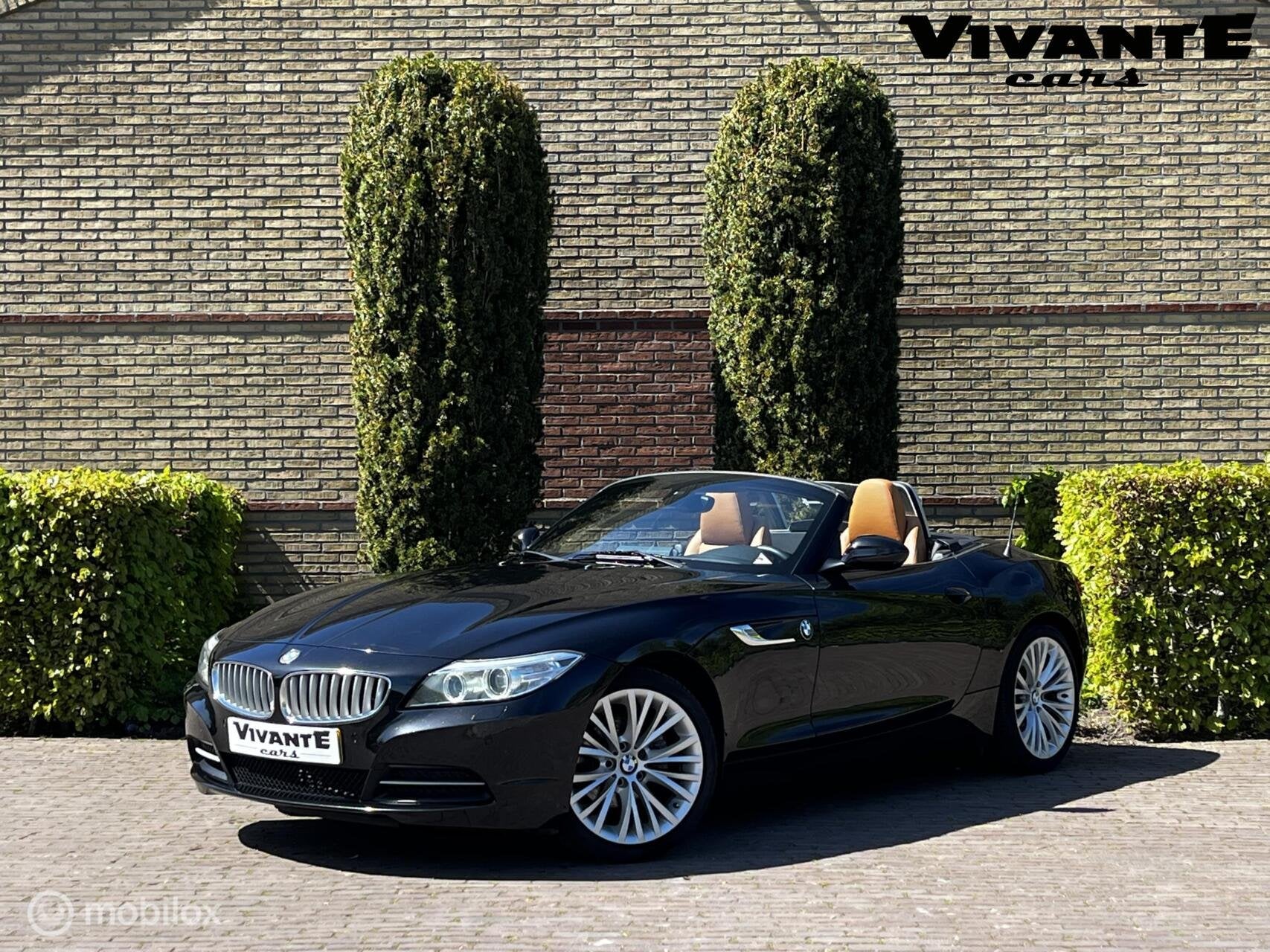 BMW Z4 Roadster sDrive18i Executive Leder*Cruise*Navi*Clima*, Gebruikt, Zwart, Handgeschakeld, 2 stoelen