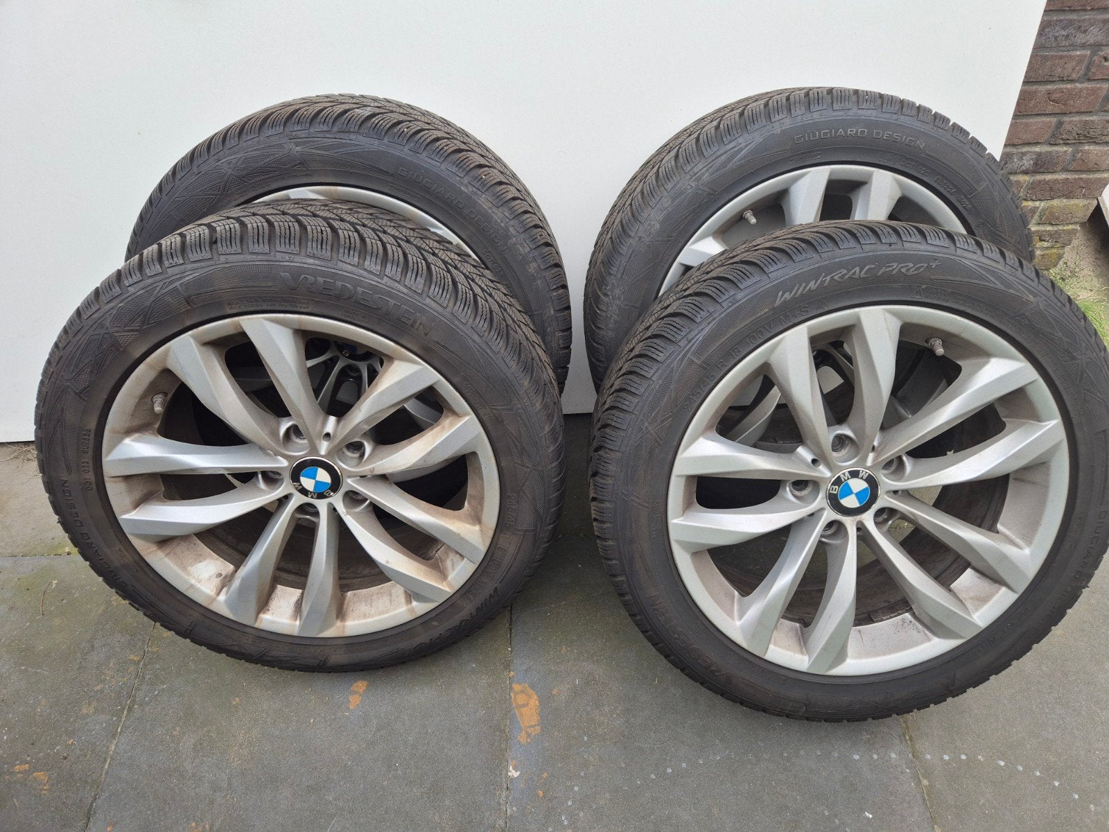 BMW 18 inch velgen met Vredestein winterbanden 7.2-7.8mm, Ophalen, 18 inch, Banden en Velgen, Winterbanden